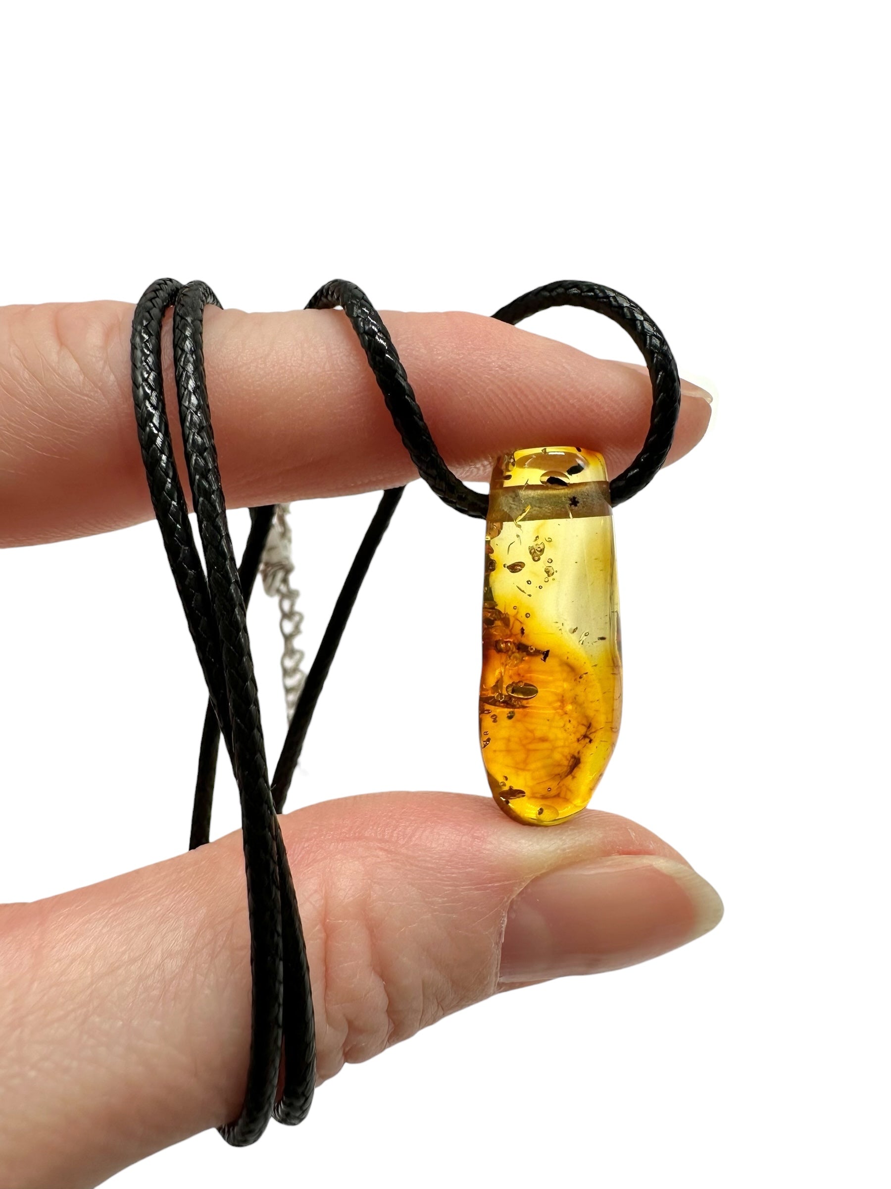 Amber pendant with leather cord - P/JN043