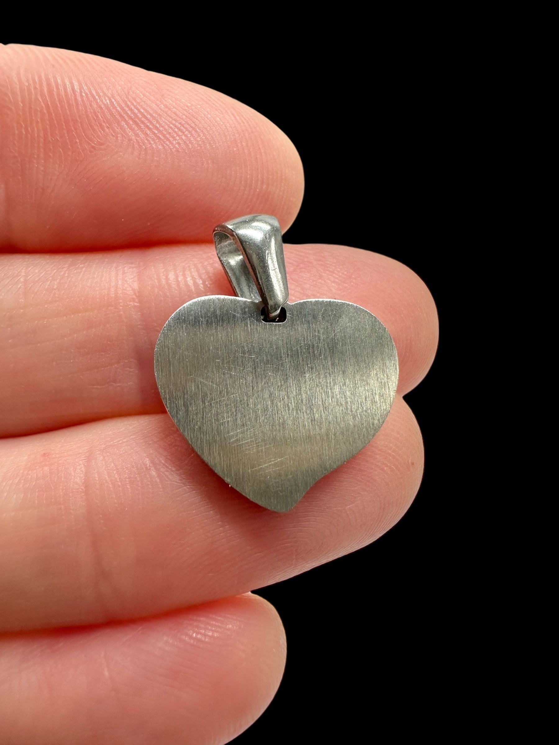 Aletai meteorite pendant / heart - P/M092