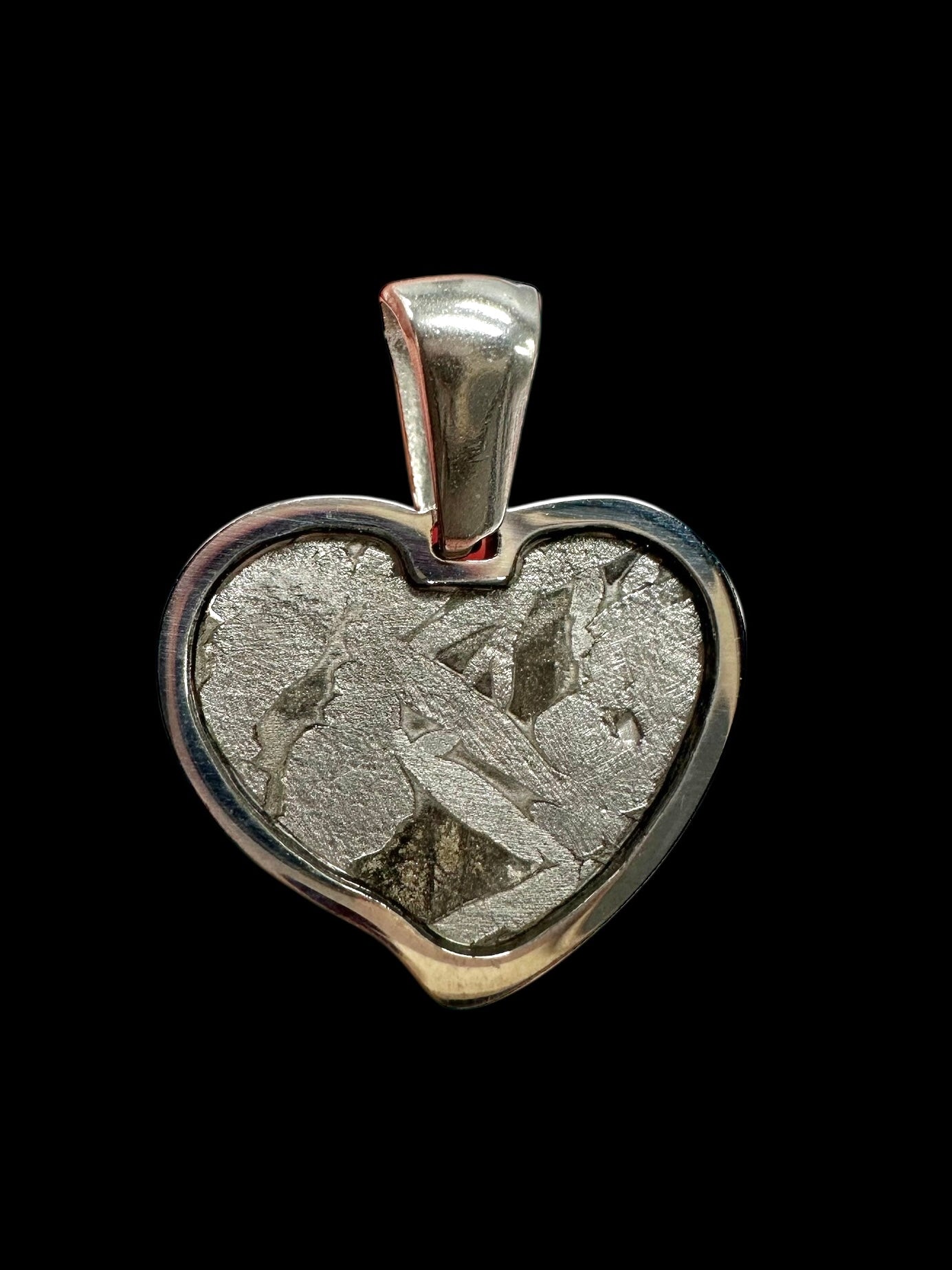 Aletai meteorite pendant / heart