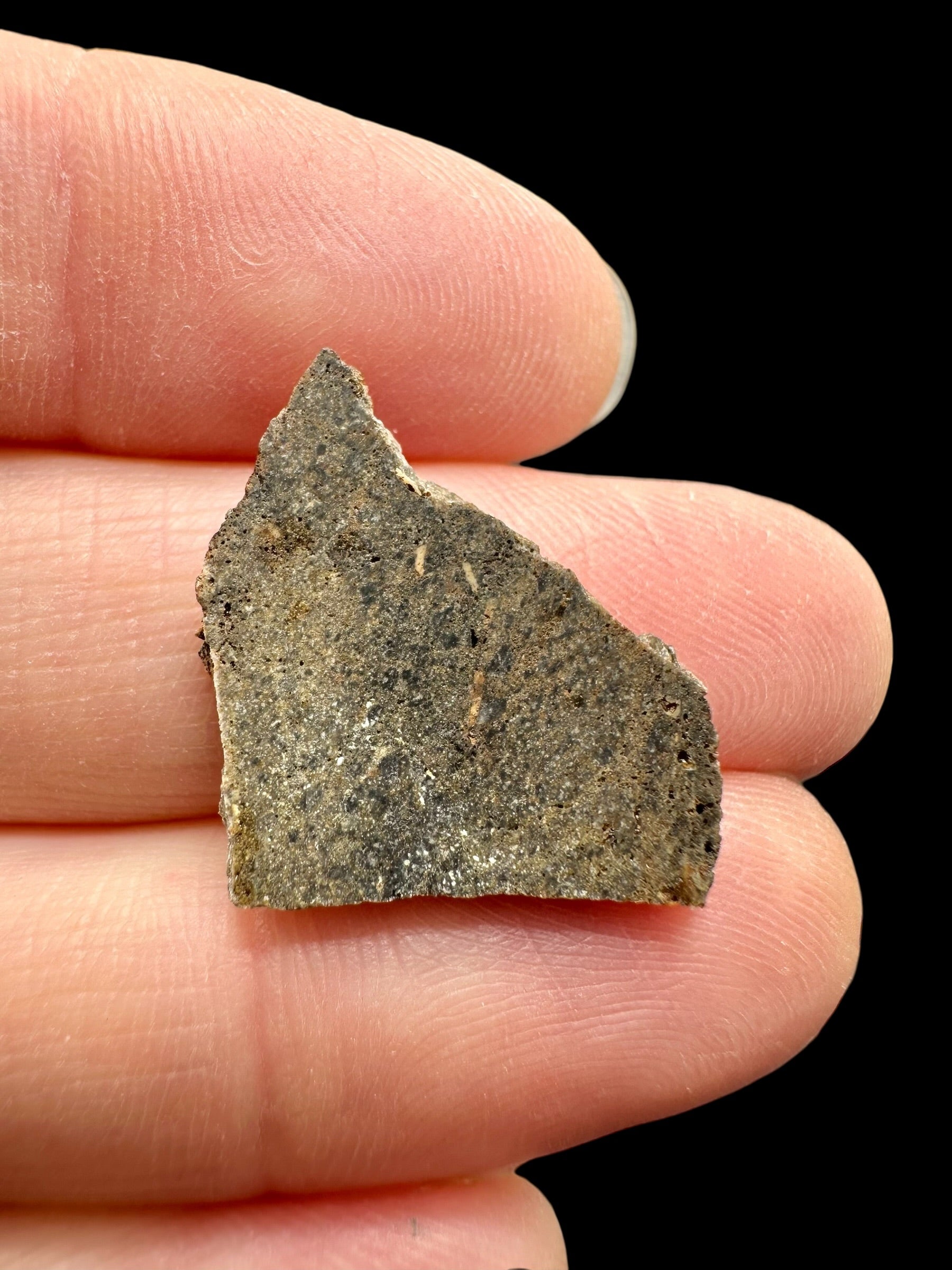 Lunar meteorite Ash Shaqqah 002 – 1,1g – Libya - MESH02