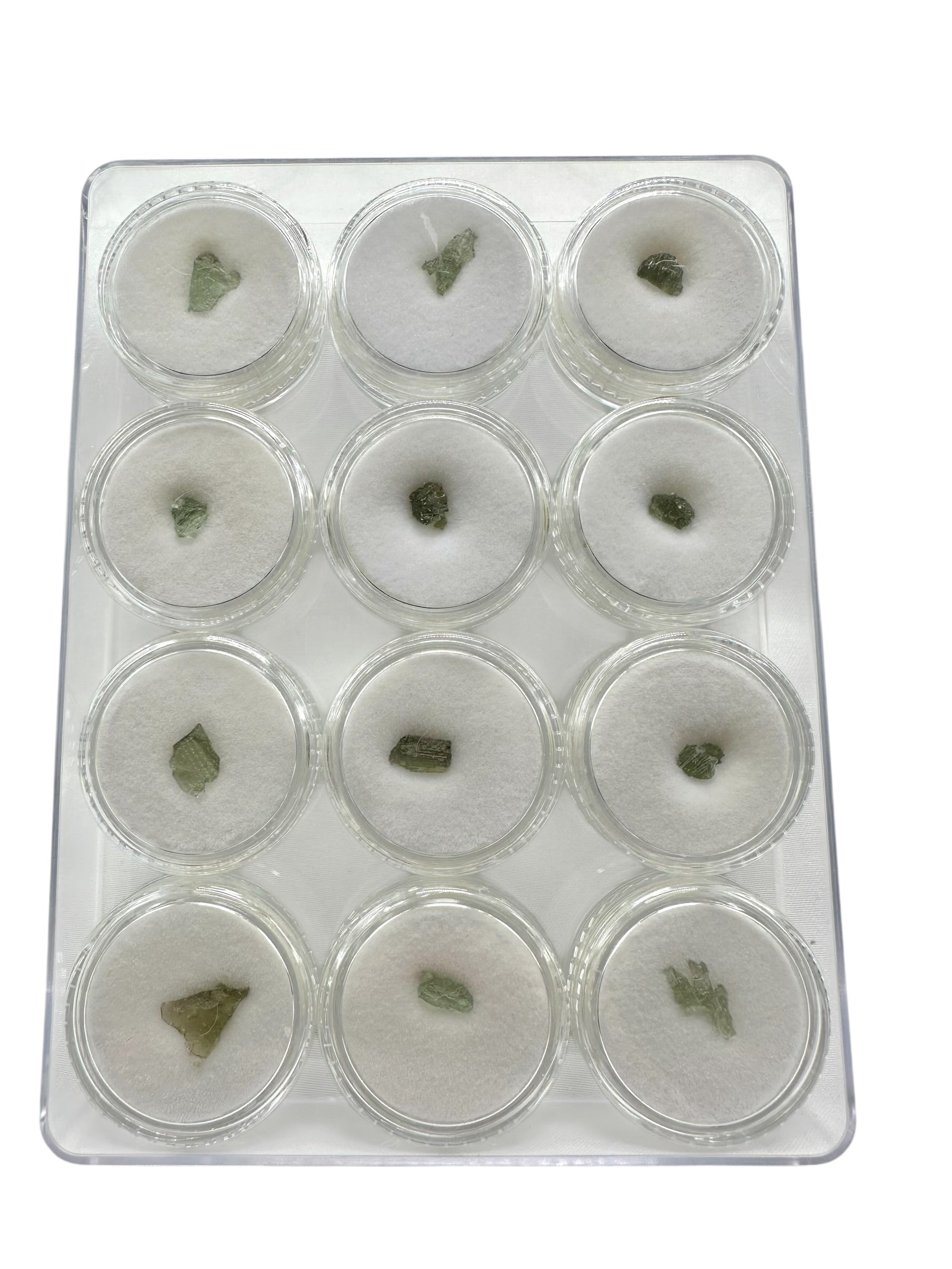 Moldavite in a box – Chlum nad Malsi – 0-0,2g - VLN01