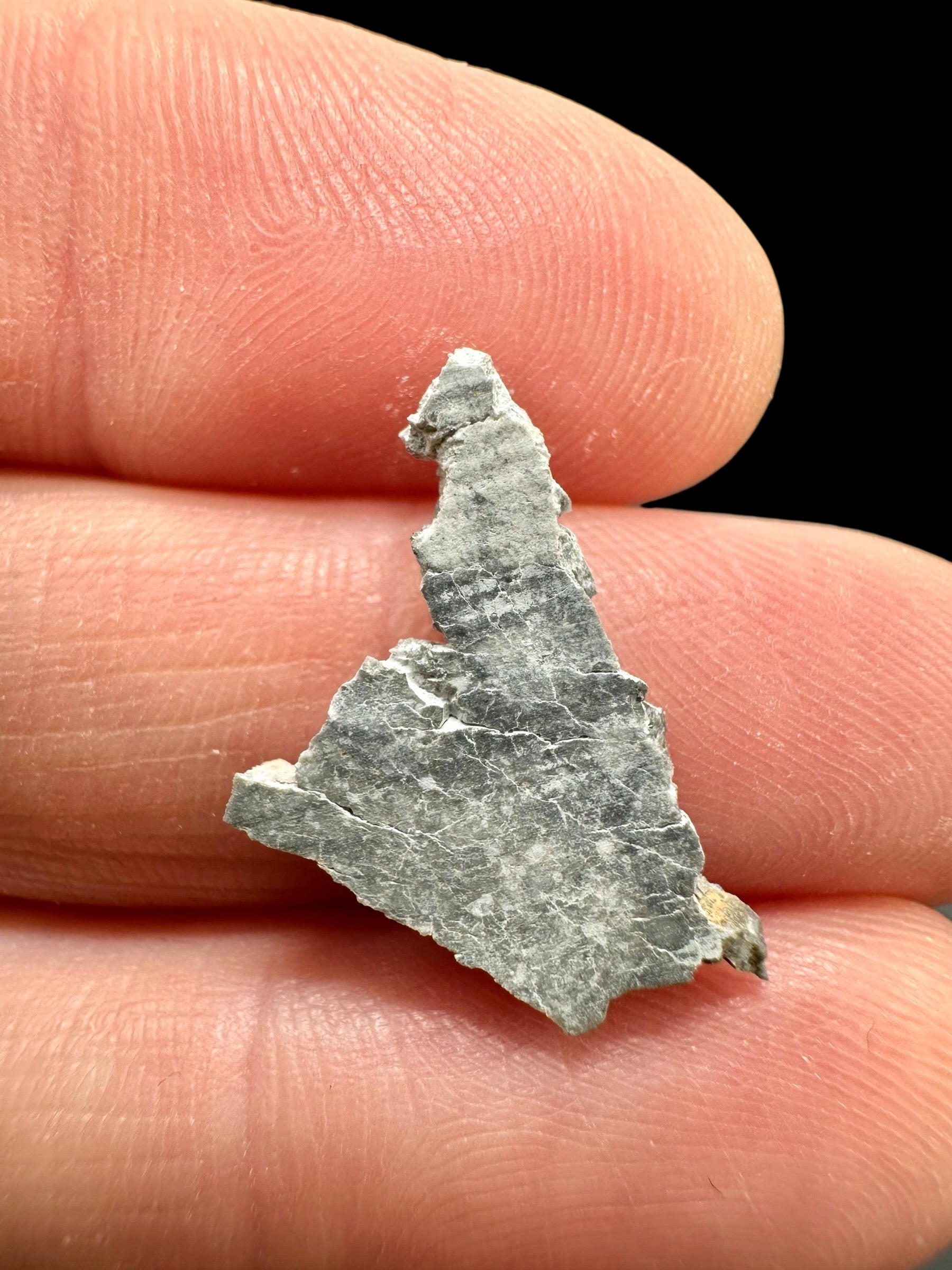 Lunar meteorite Gadamis 004 – 0,6g – Libya - MEGD45