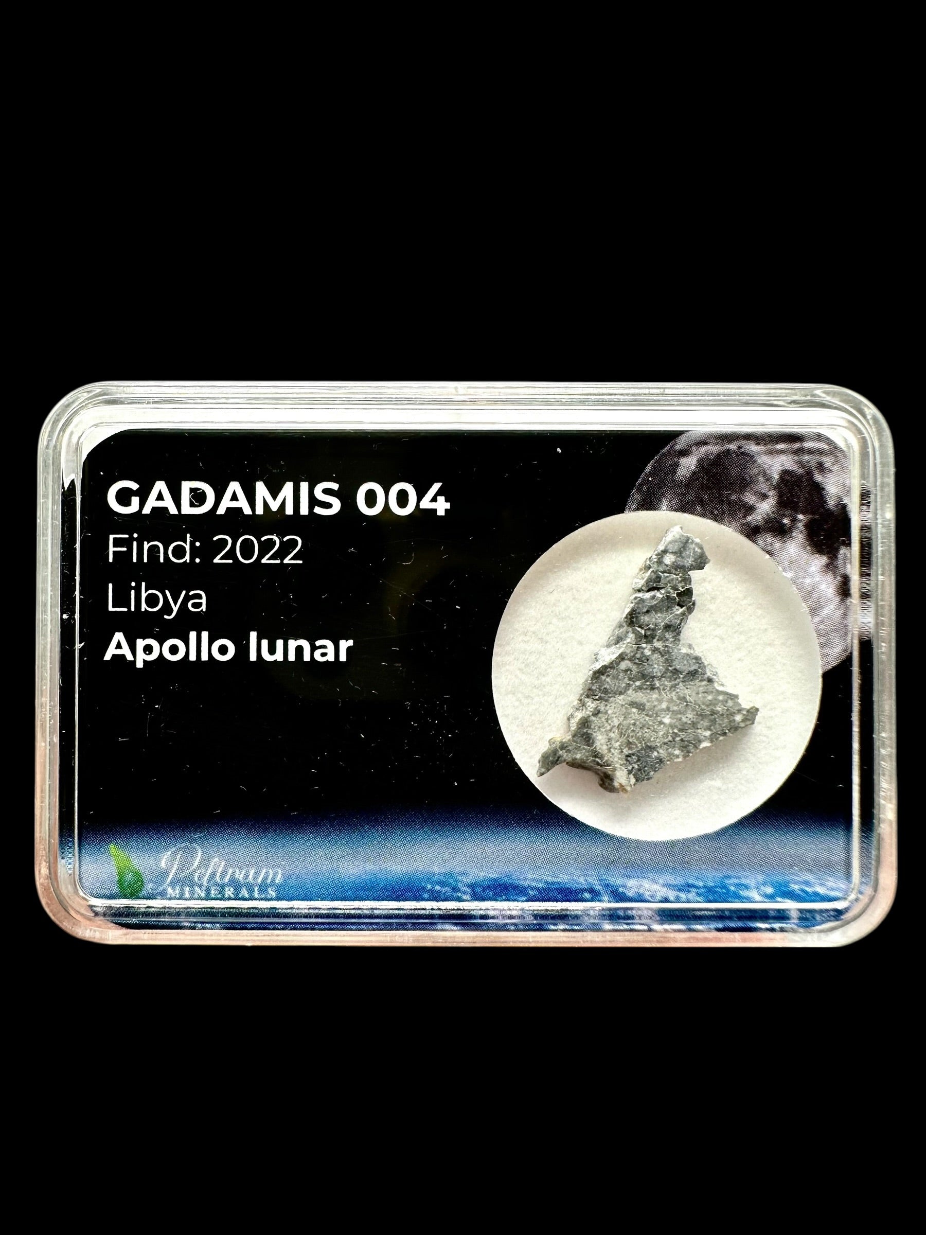 Lunar meteorite Gadamis 004 – 0,6g – Libya