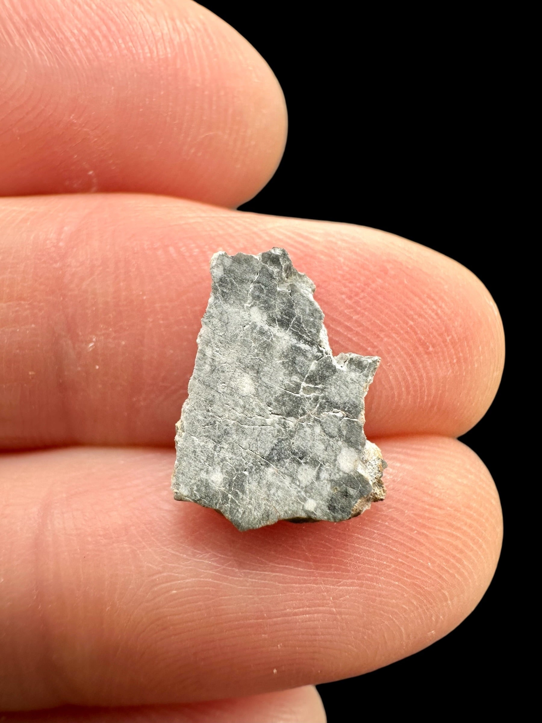 Lunar meteorite Gadamis 004 – 0,4g – Libya - MEGD46