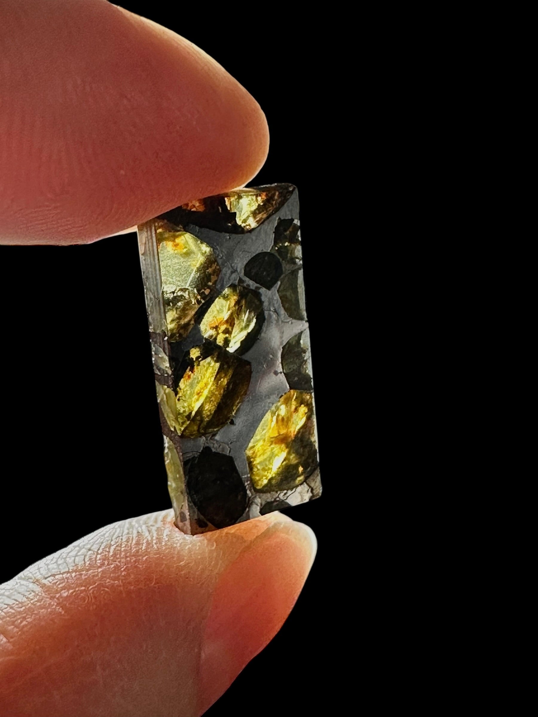 Meteorite Pallasit Brahin 2,3g – Extra Quality – Belarus - MEBR58
