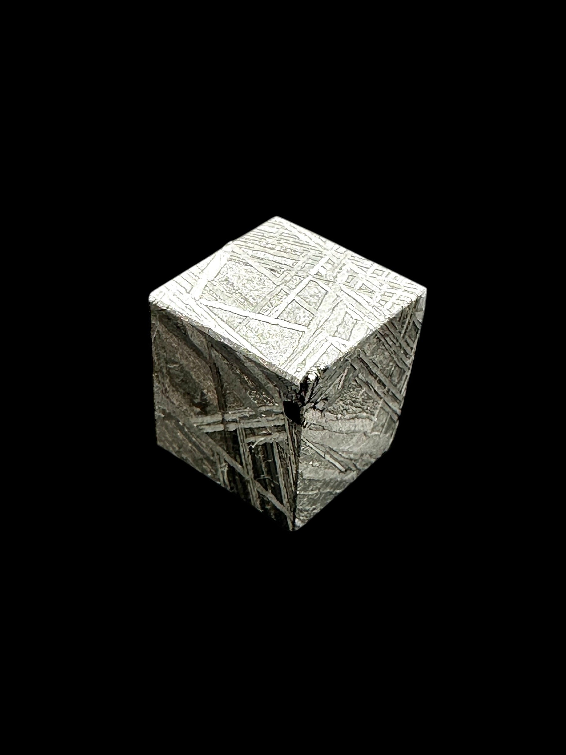 Meteorite Muonionalusta cube 10mm – Norrbotten, Sweden - MEMO150