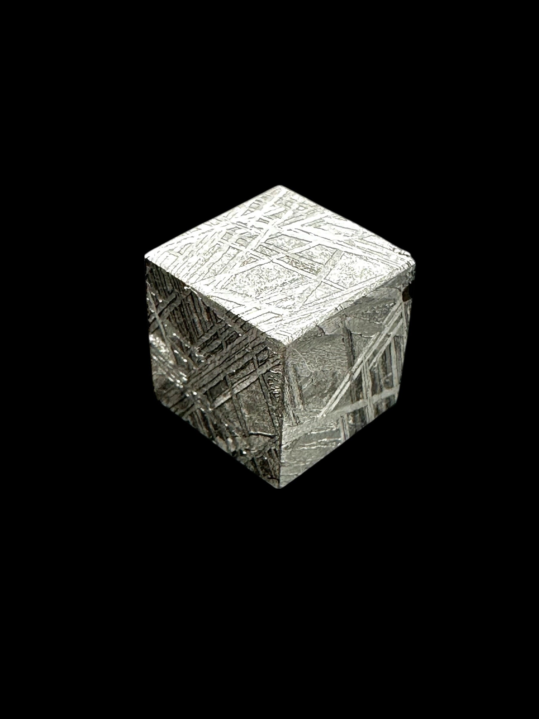 Meteorite Muonionalusta cube 10mm – Norrbotten, Sweden - MEMO150