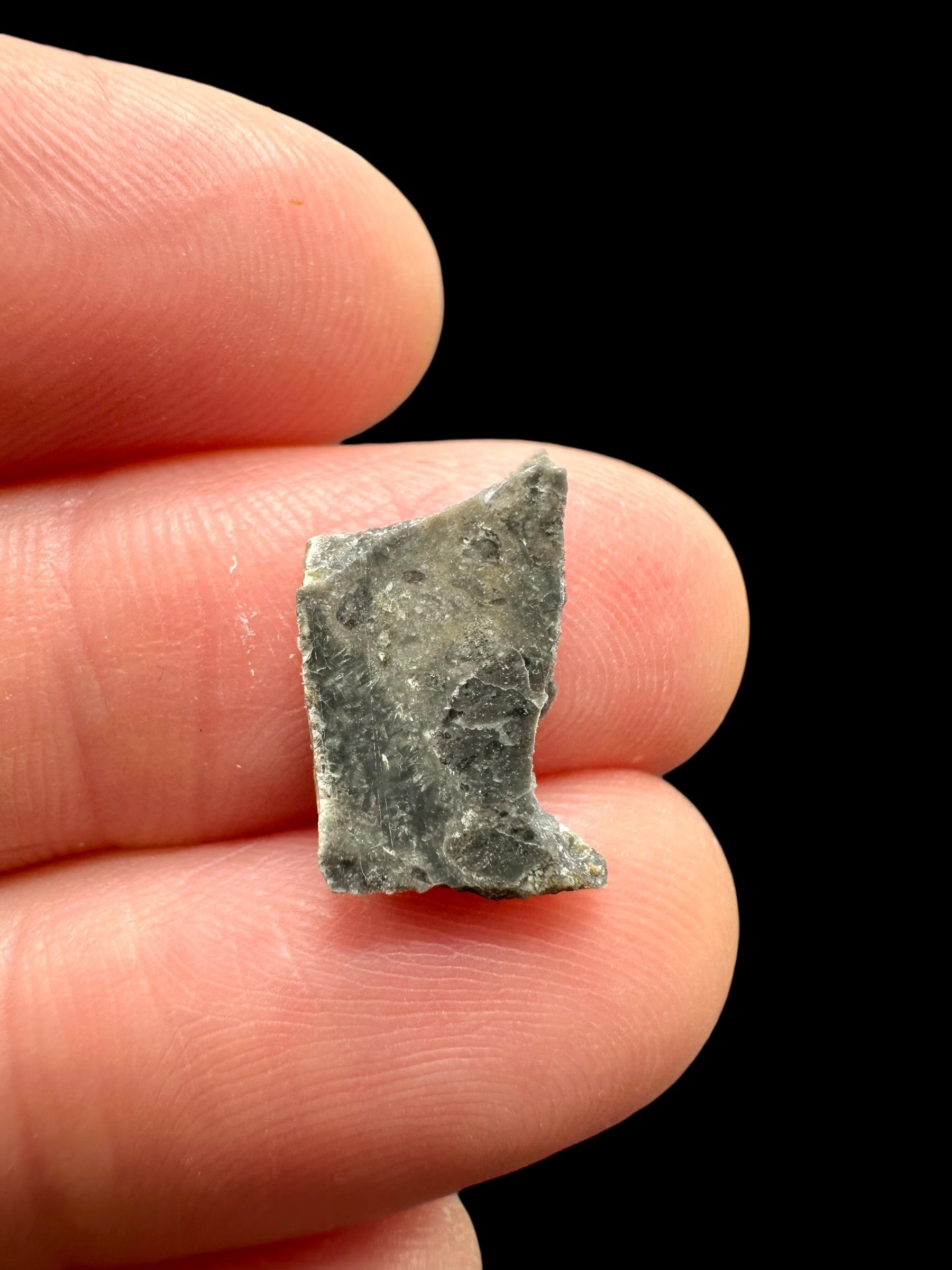 Lunar meteorite Adrar 013 – 0,5g – Algeria - MEAD19