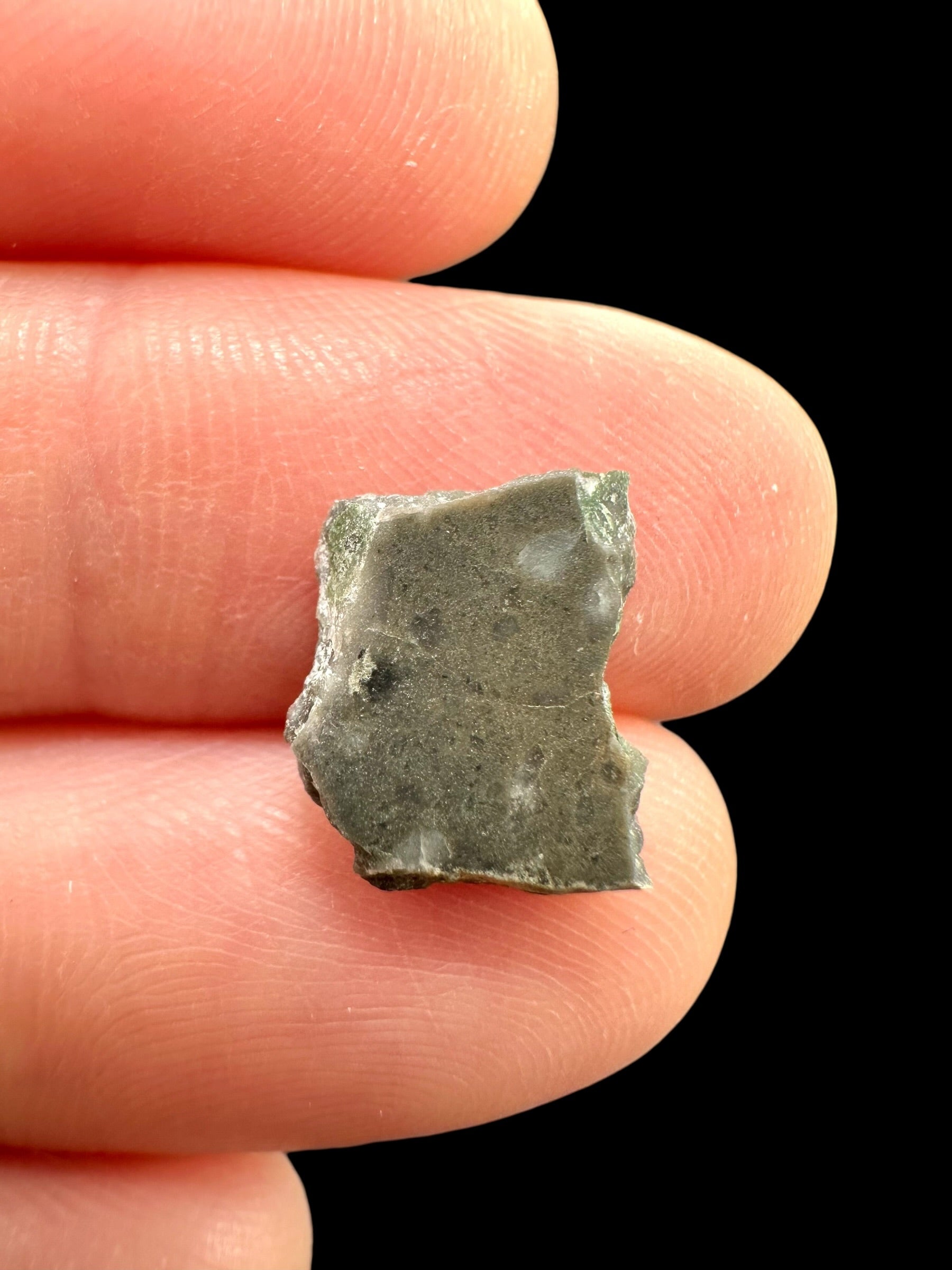 Lunar meteorite Adrar 013 – 0,4g – Algeria - MEAD24