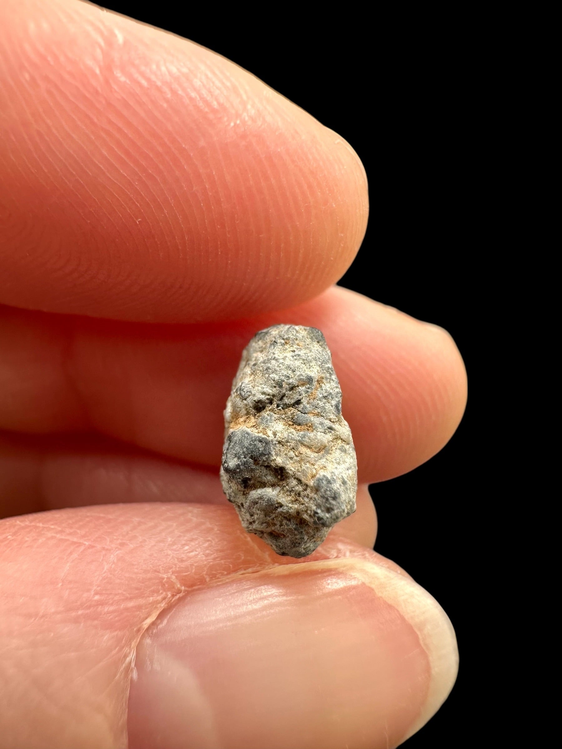 Lunar meteorite Bechar 007 – 0,8g – Algeria - MEBA96
