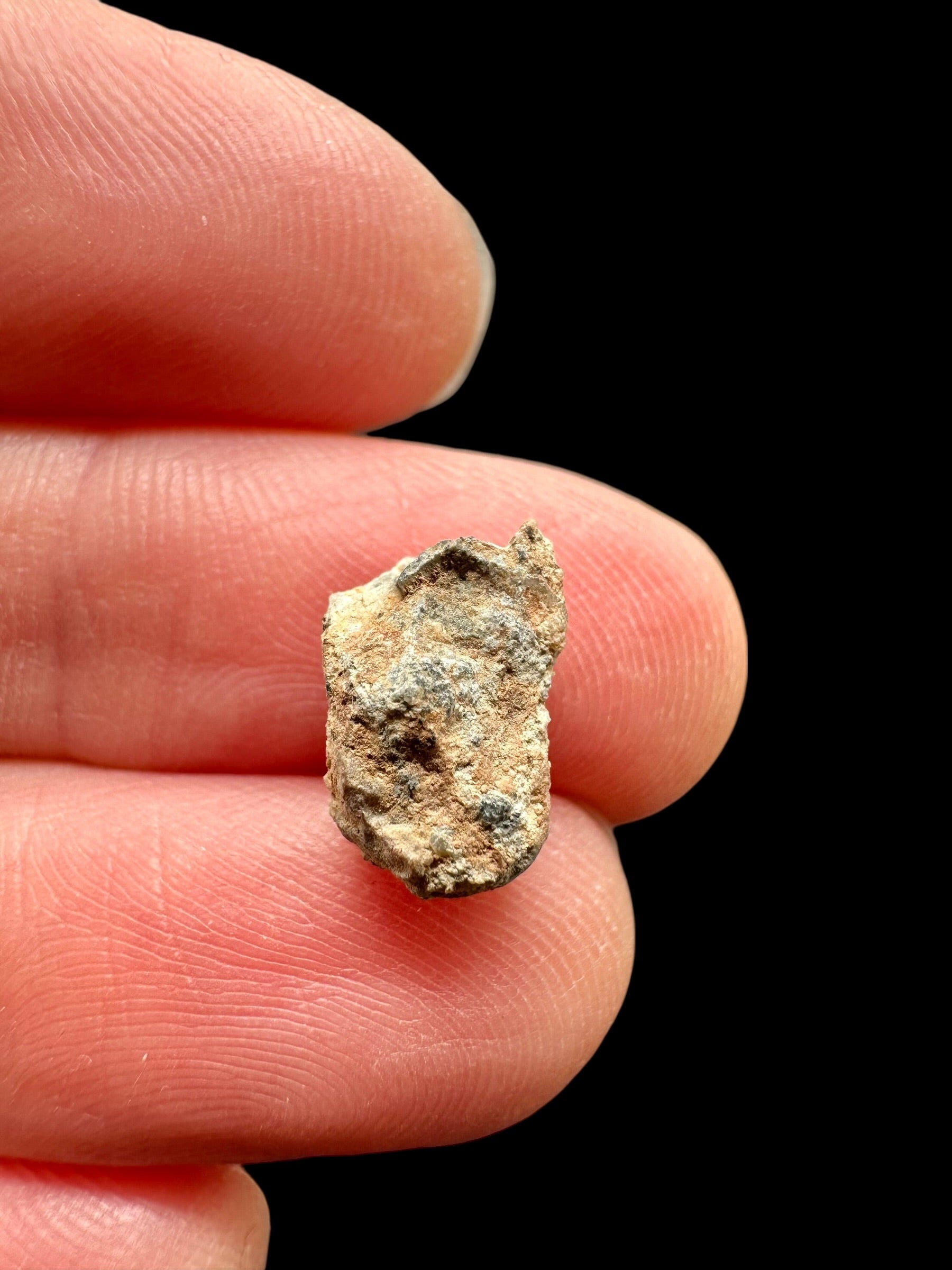 Lunar meteorite Bechar 007 – 0,5g – Algeria - MEBA103