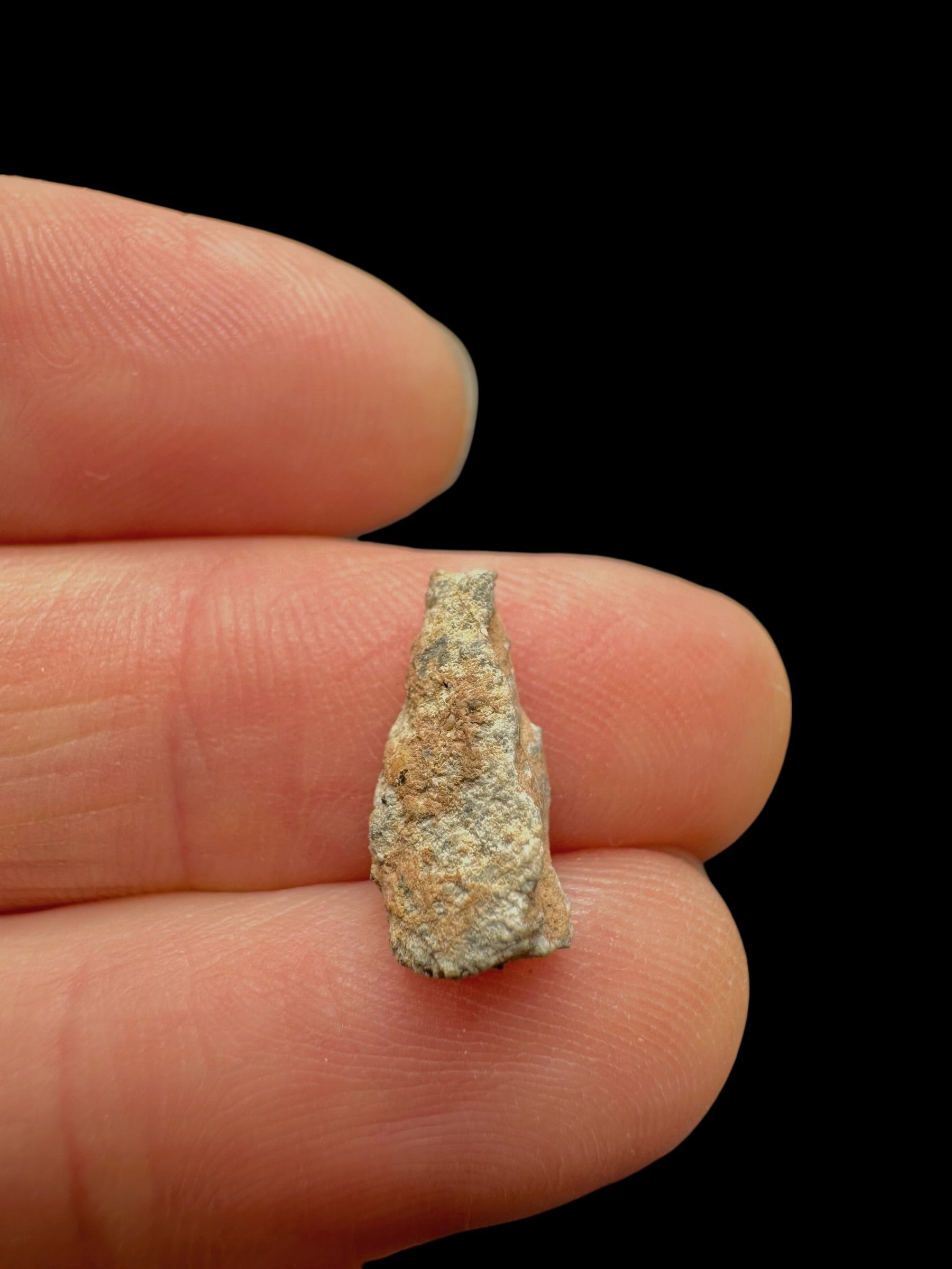 Lunar meteorite Bechar 007 – 0,4g – Algeria - MEBA107