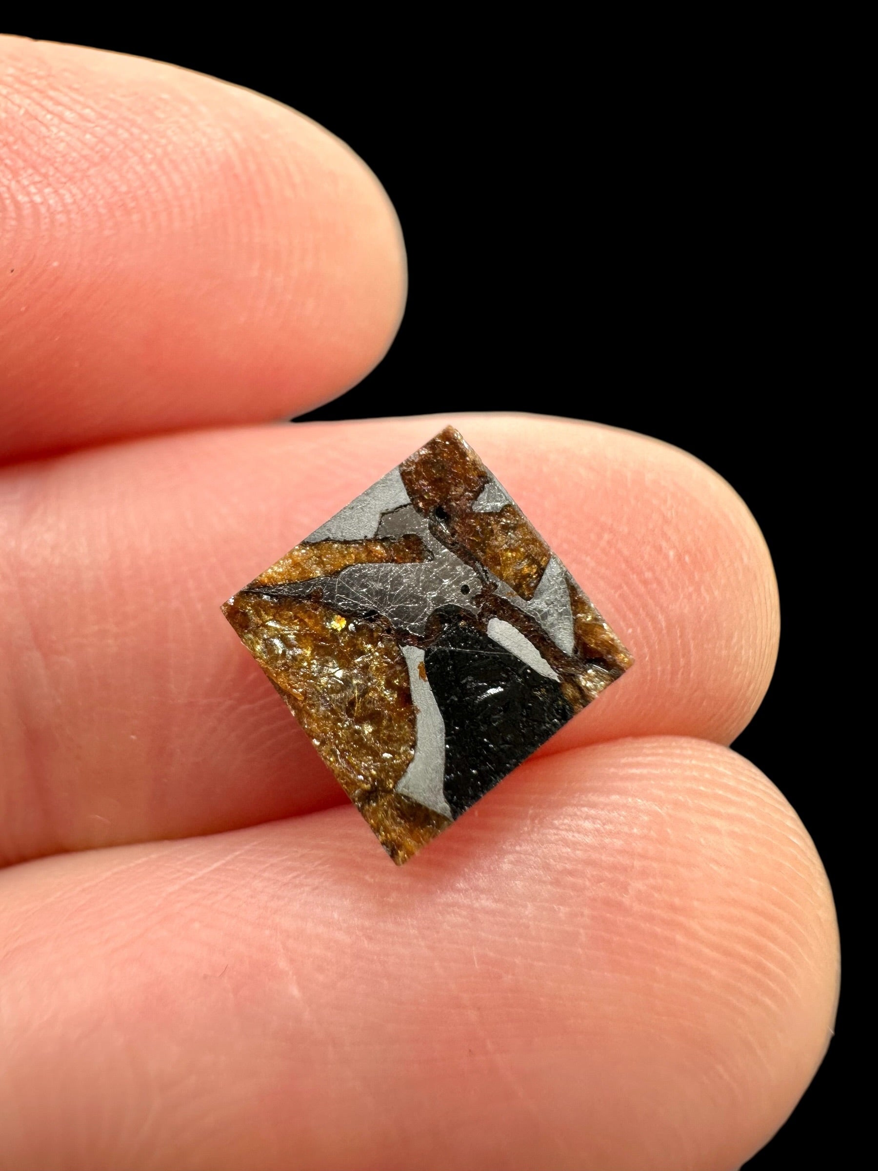 Meteorite Hassi el Biod 002 – 0,7g – Algeria - MEHA22