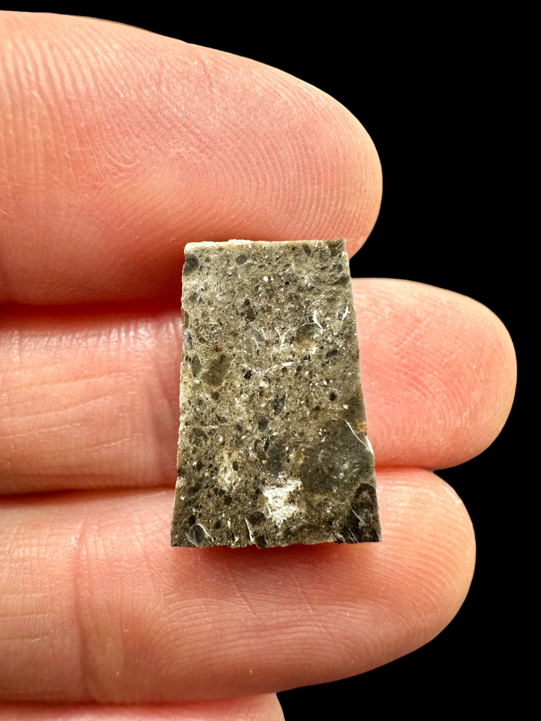 Lunar meteorite Oued el Hamim 001 – 1,3g – Libya - MEOH37