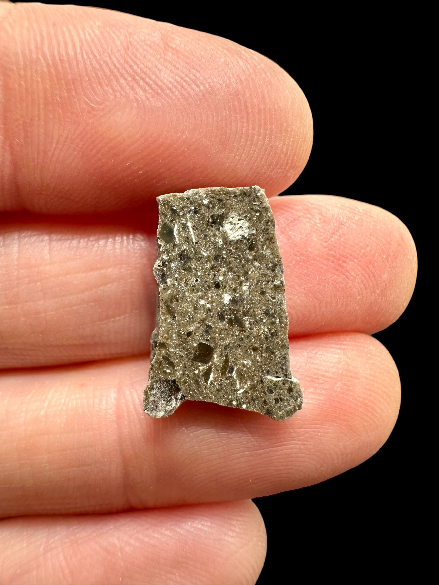 Lunar meteorite Oued el Hamim 001 – 1,3g – Libya - MEOH37