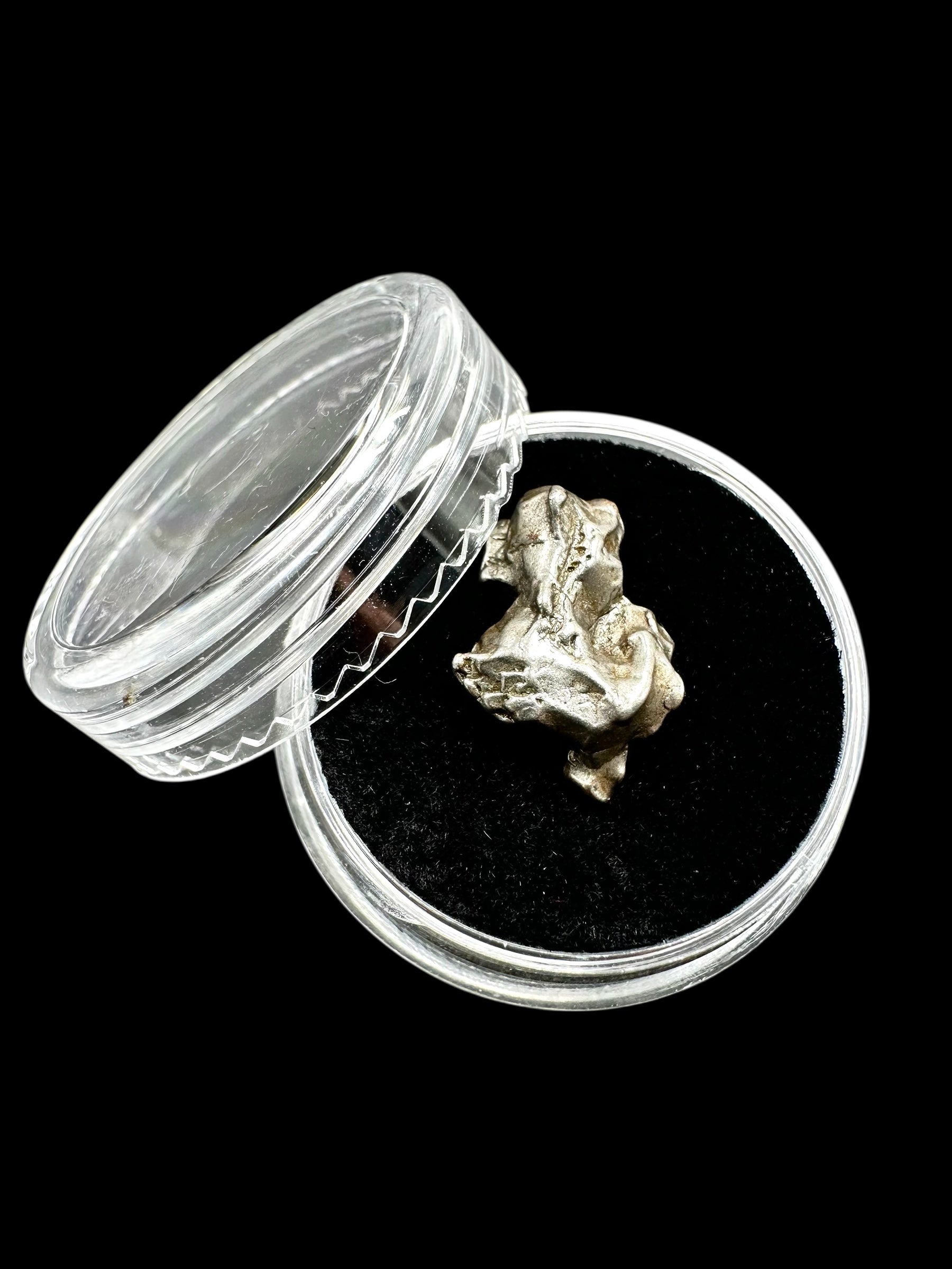 Meteorite Campo del Cielo 1-2g – Argentina / random piece - ZM396