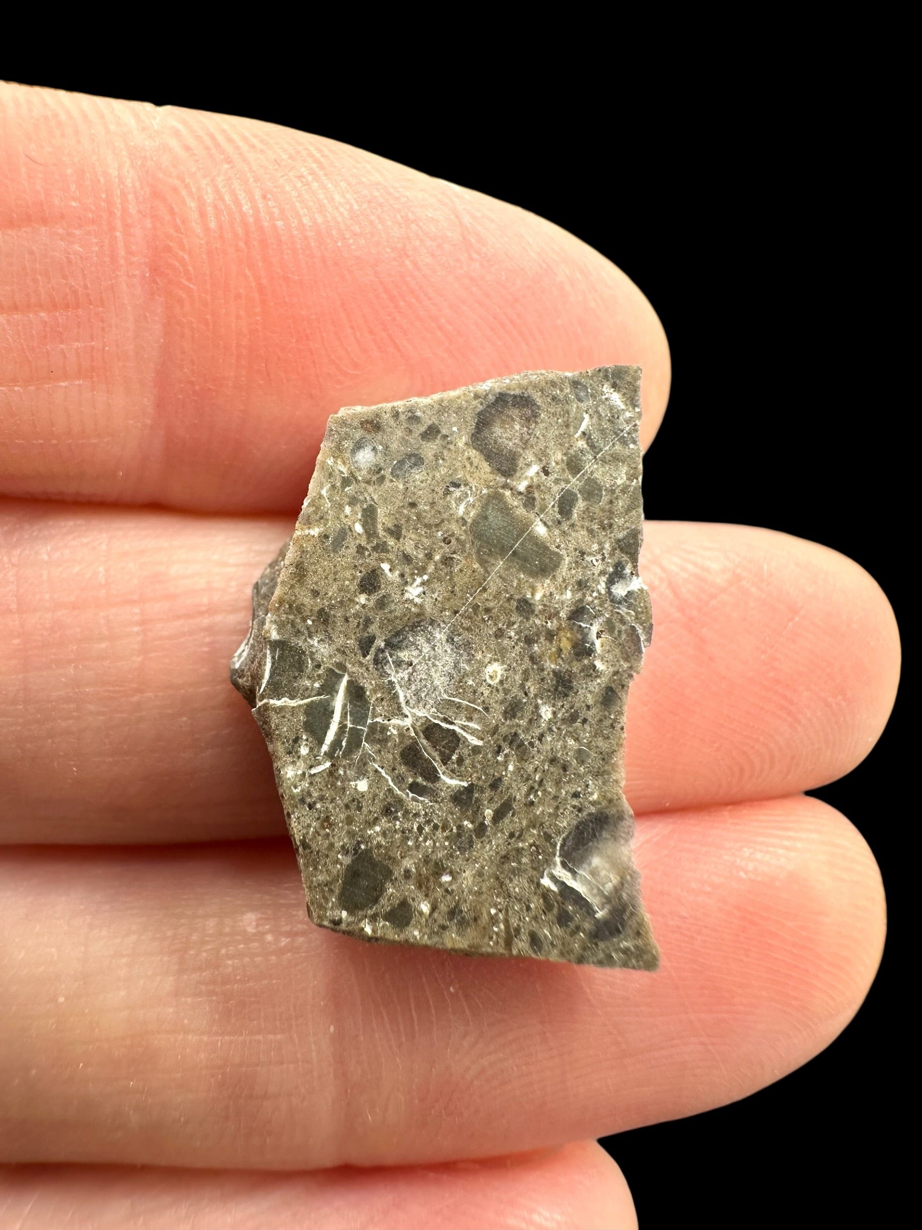 Lunar meteorite Oued el Hamim 001 – 2g – Libya - MEOH39