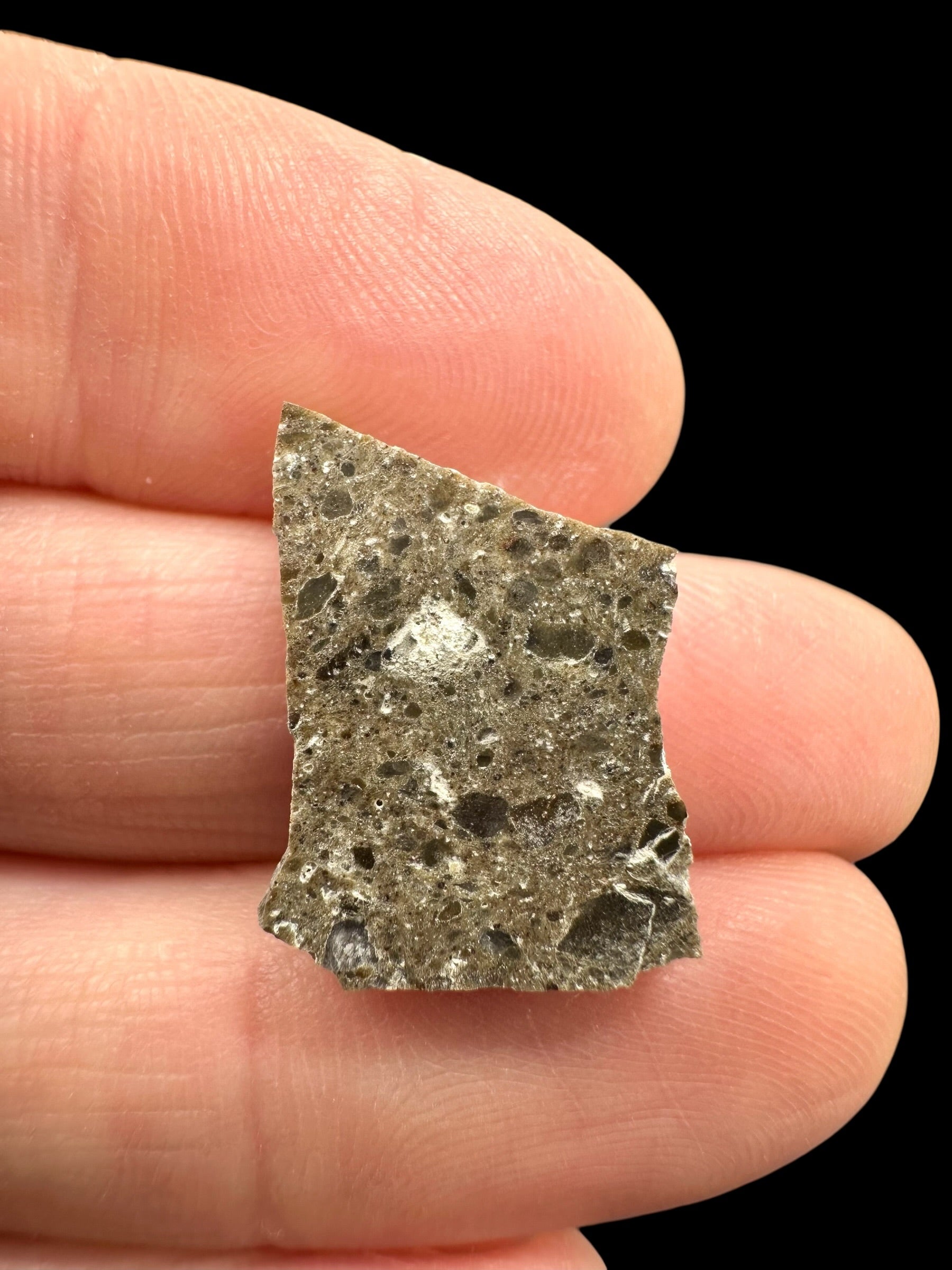 Lunar meteorite Oued el Hamim 001 – 1,6g – Libya