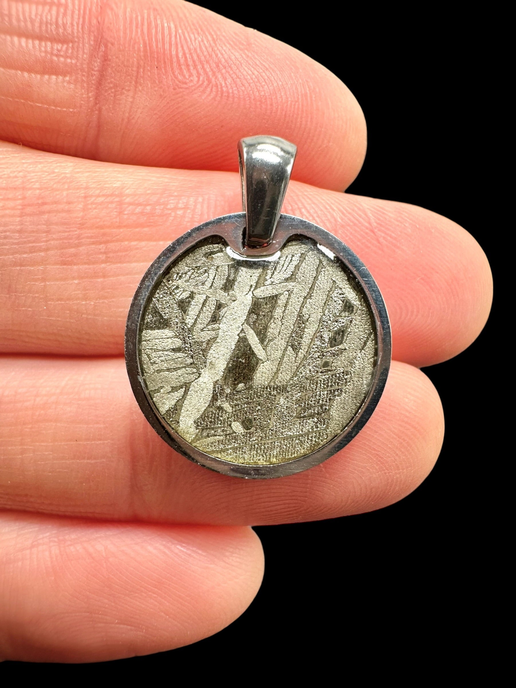 Aletai meteorite pendant - P/M099