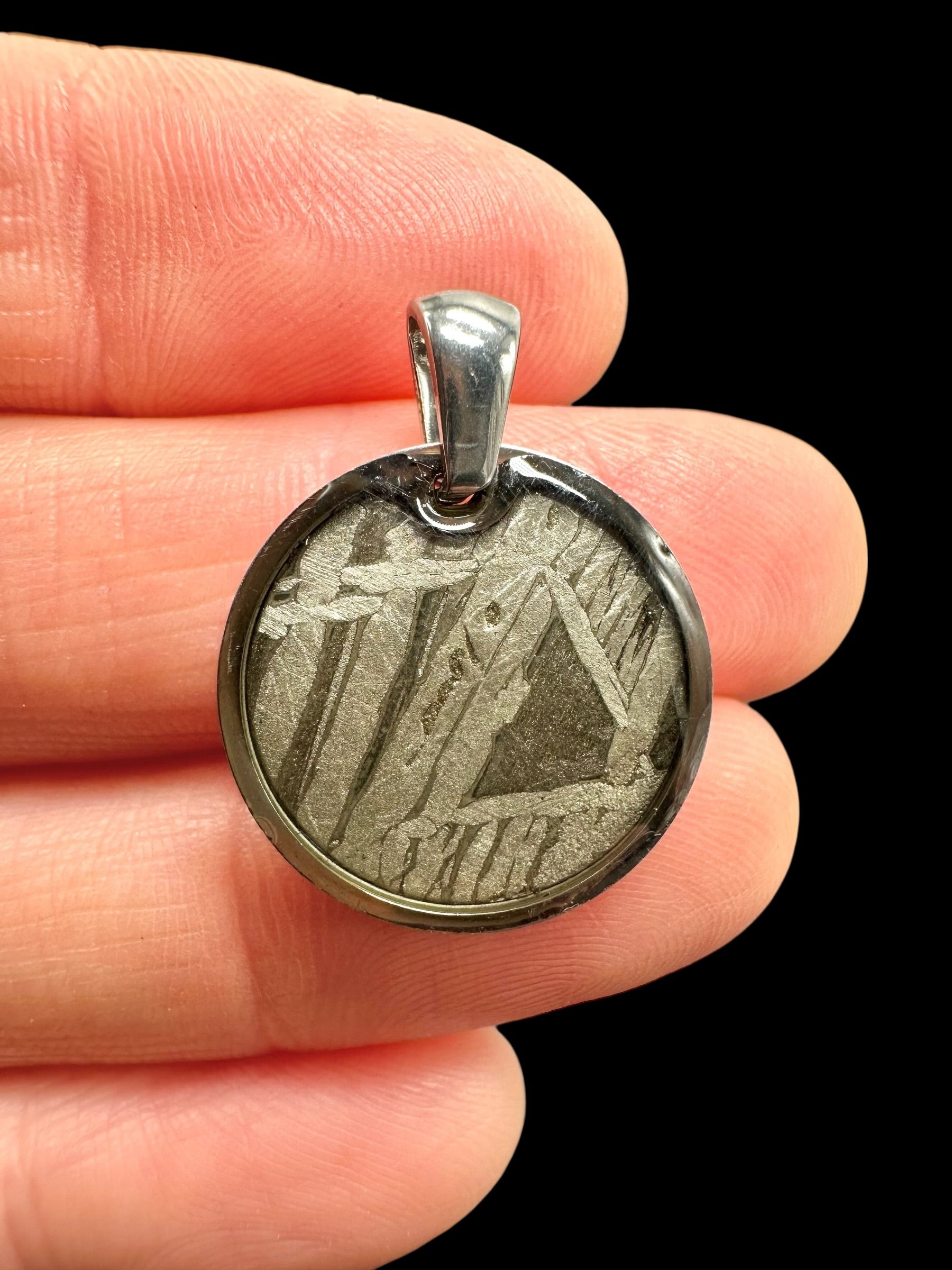 Aletai meteorite pendant - P/M100
