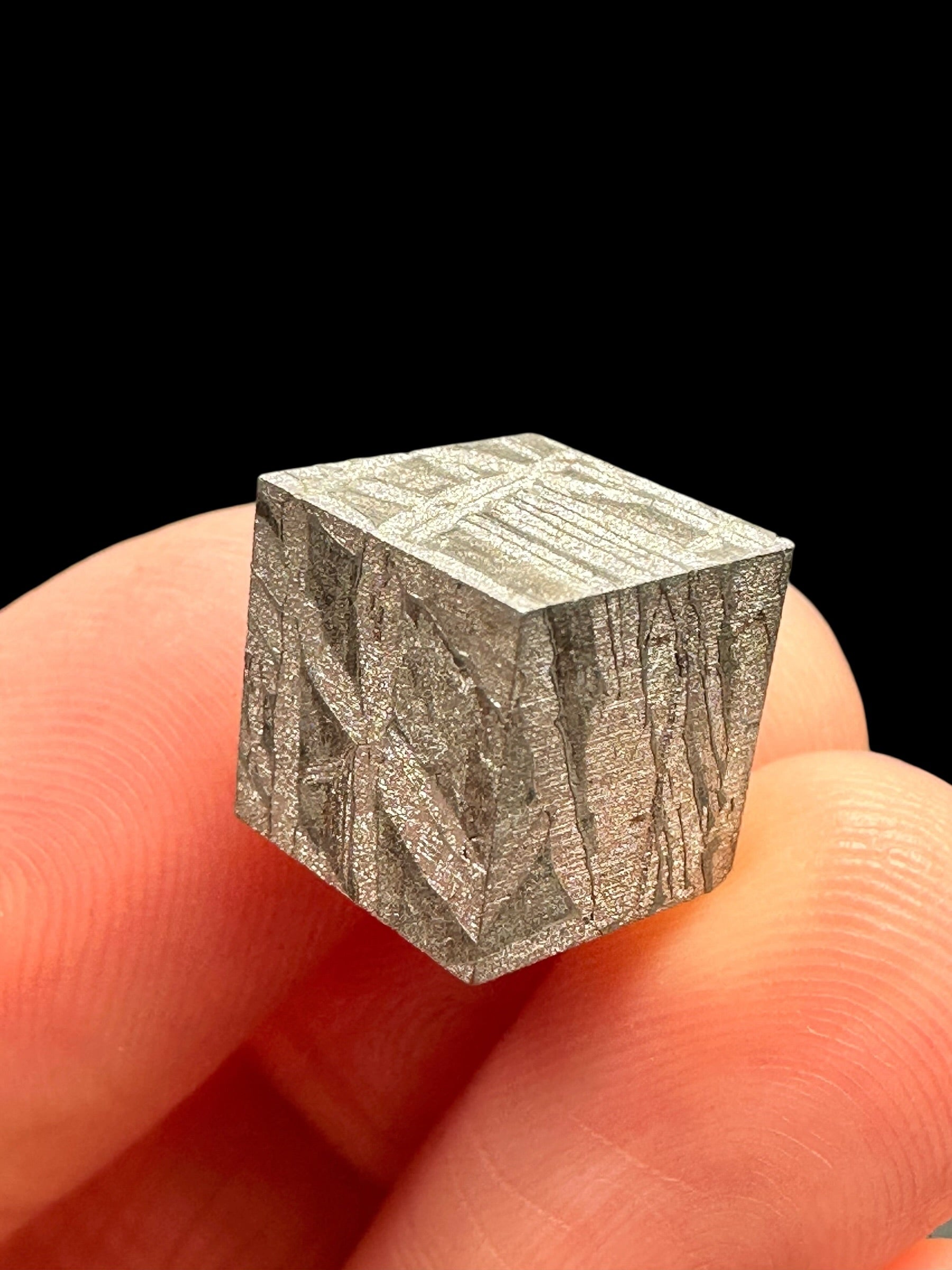 Meteorite Aletai Cube 9mm – Xinjiang, China - MEAL125