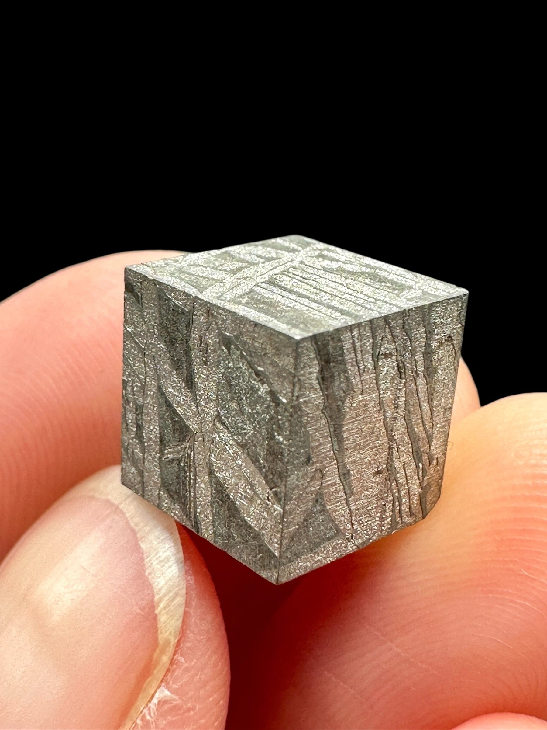 Meteorite Aletai Cube 9mm – Xinjiang, China