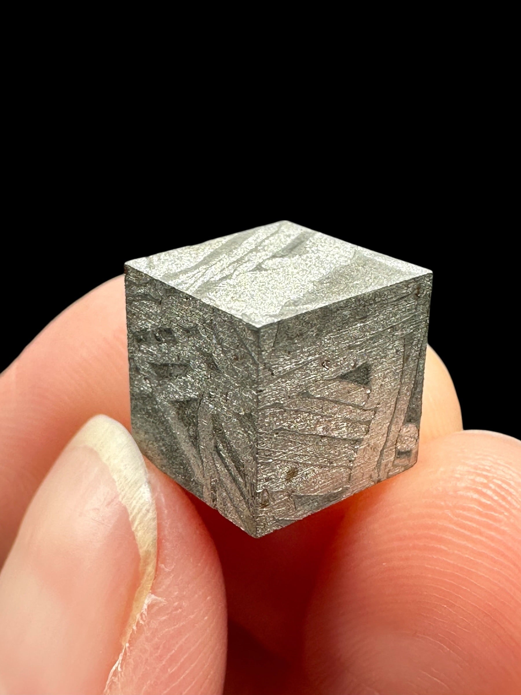Meteorite Aletai Cube 9mm – Xinjiang, China