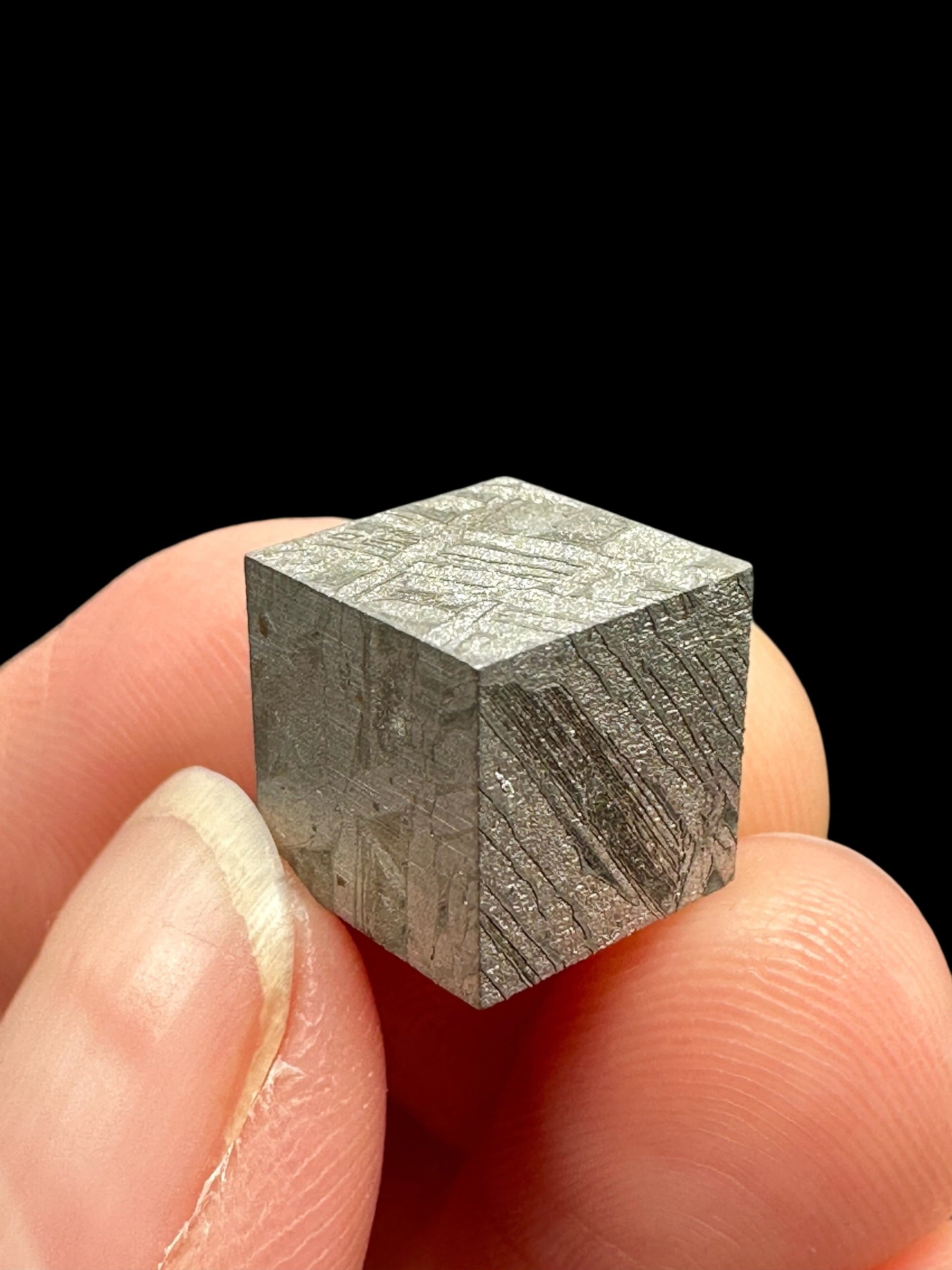 Meteorite Aletai Cube 9mm – Xinjiang, China - MEAL129