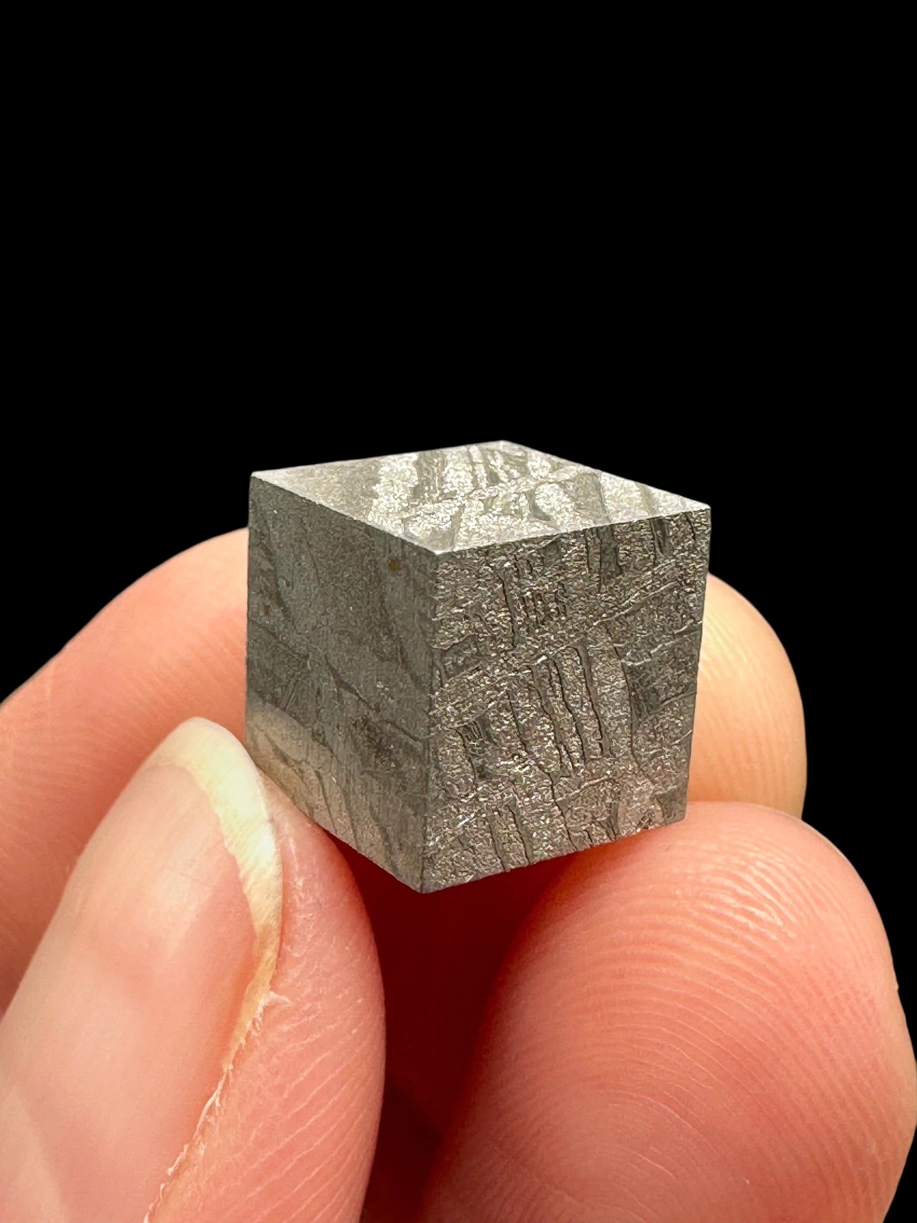 Meteorite Aletai Cube 9mm – Xinjiang, China