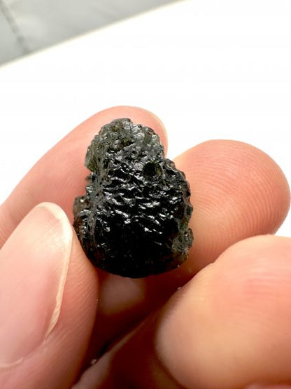 Moldavite Grezza – Maly Chlum – 4,4g - V066-1