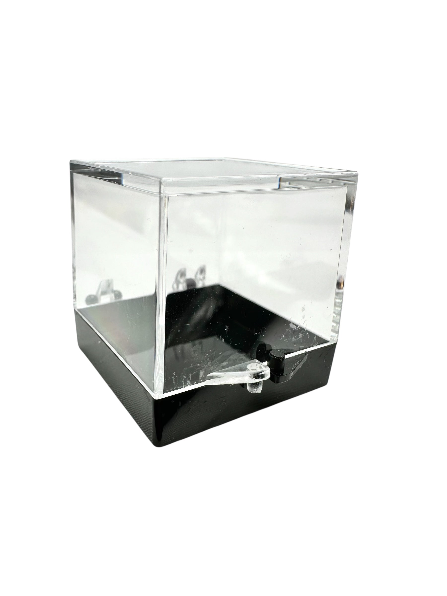 Closing box