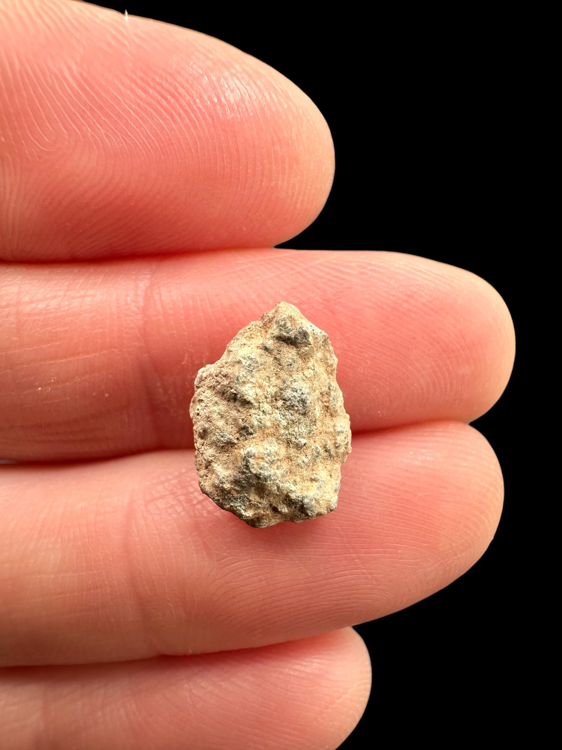 Lunar meteorite Bechar 007 – 0,7g – Algeria - MEBA121