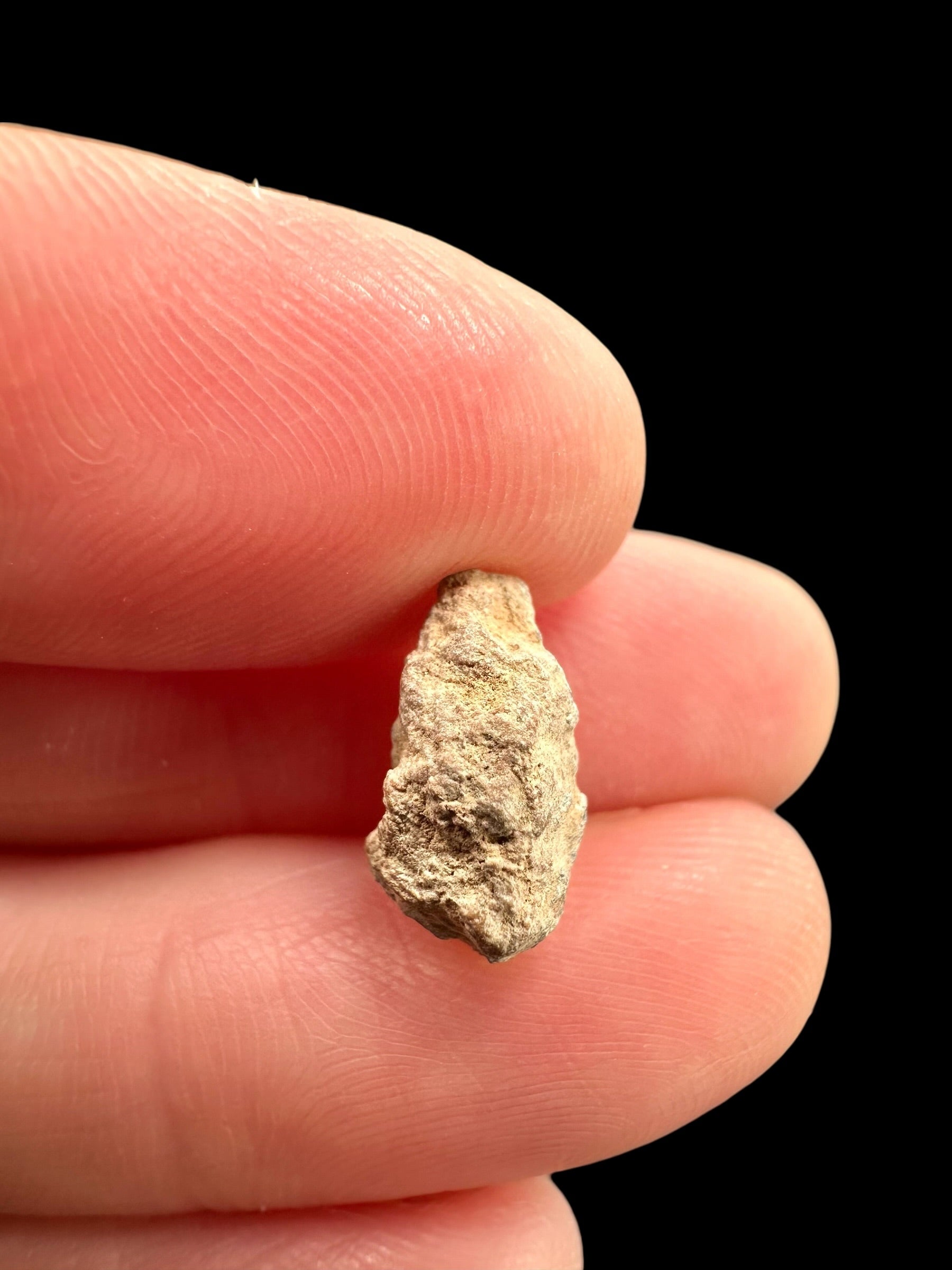 Lunar meteorite Bechar 007 – 0,7g – Algeria - MEBA121