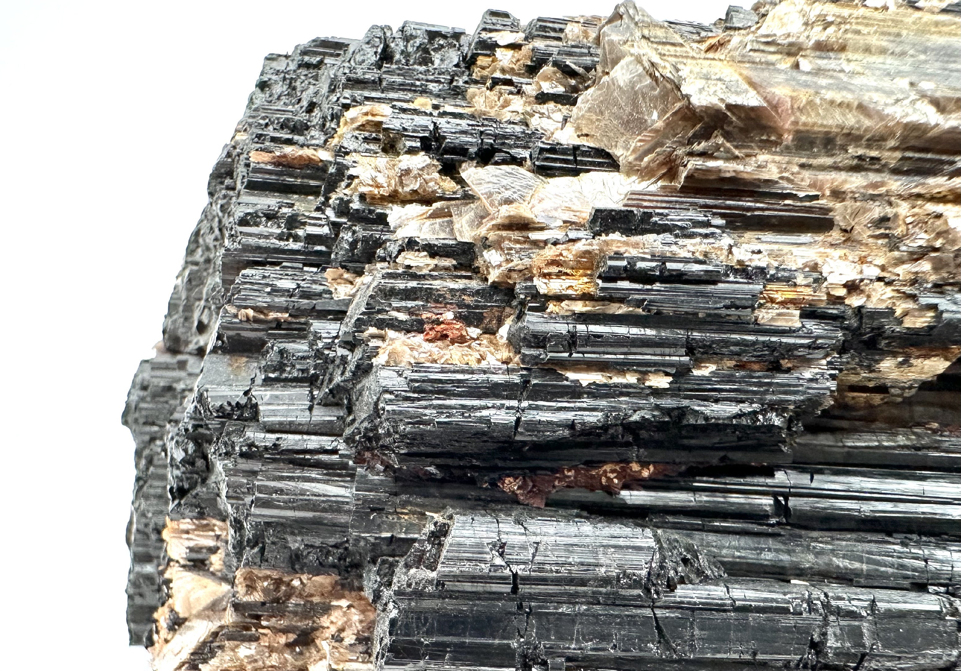 Schorl – Minas Gerais, Brazil - SK031