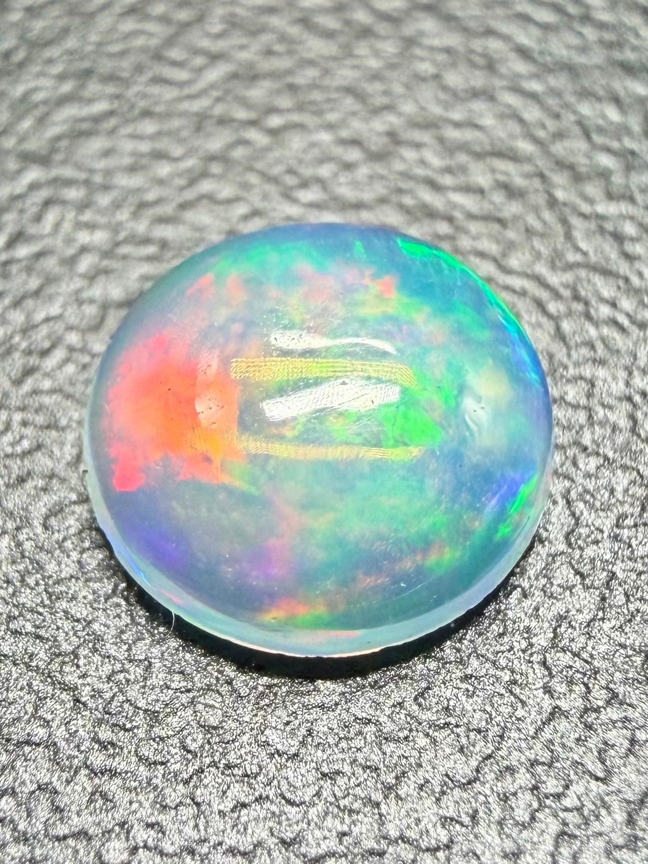 Precious opal cabochon 0,4ct – Welo, Ethiopia - OPK110