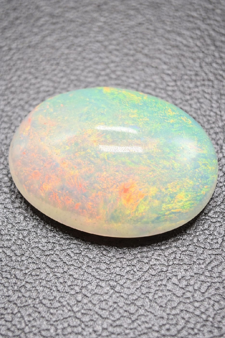 Precious opal cabochon 1,4ct – Welo, Ethiopia - OPK112