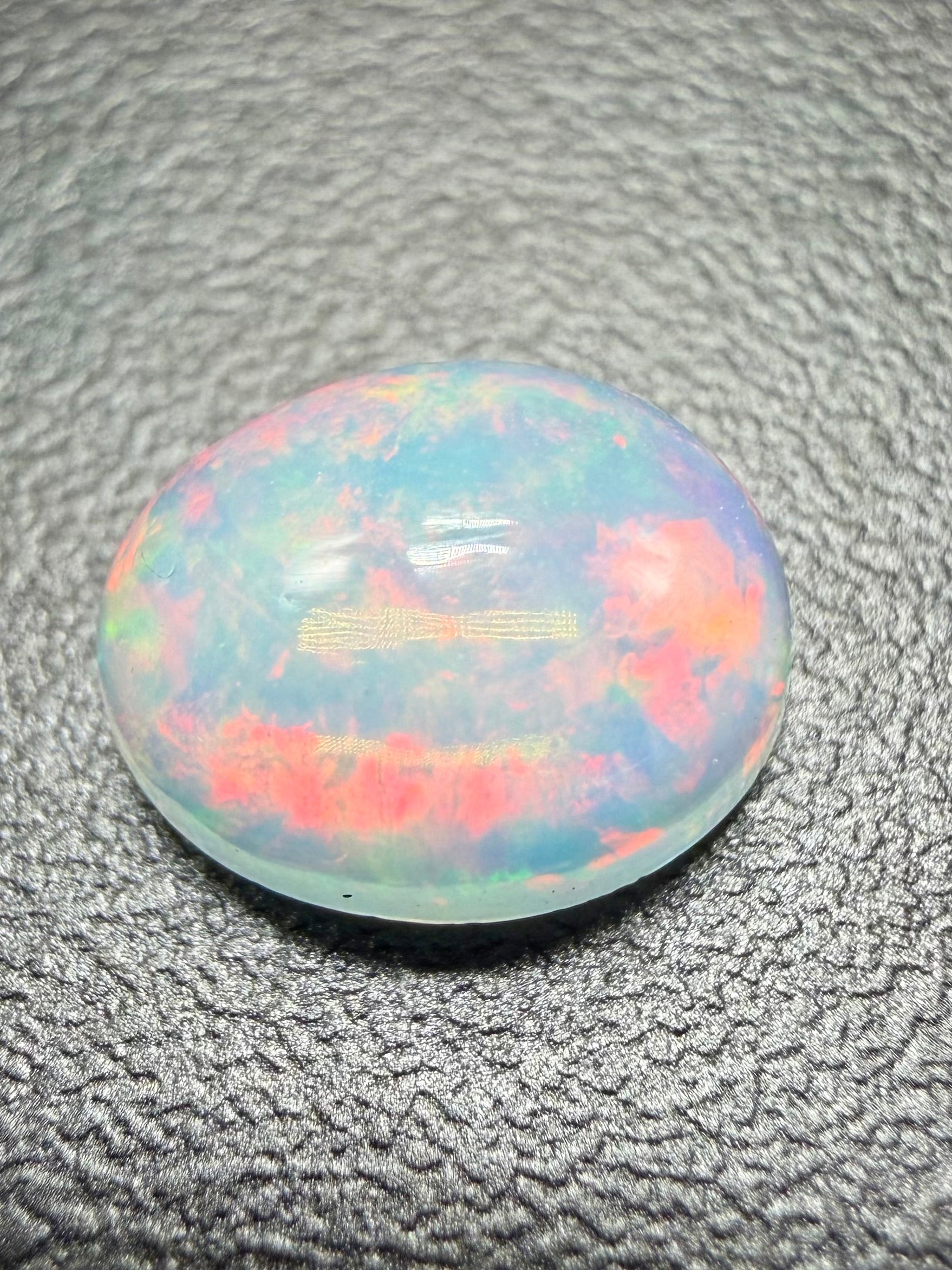Precious opal cabochon 1,35ct – Welo, Ethiopia - OPK113