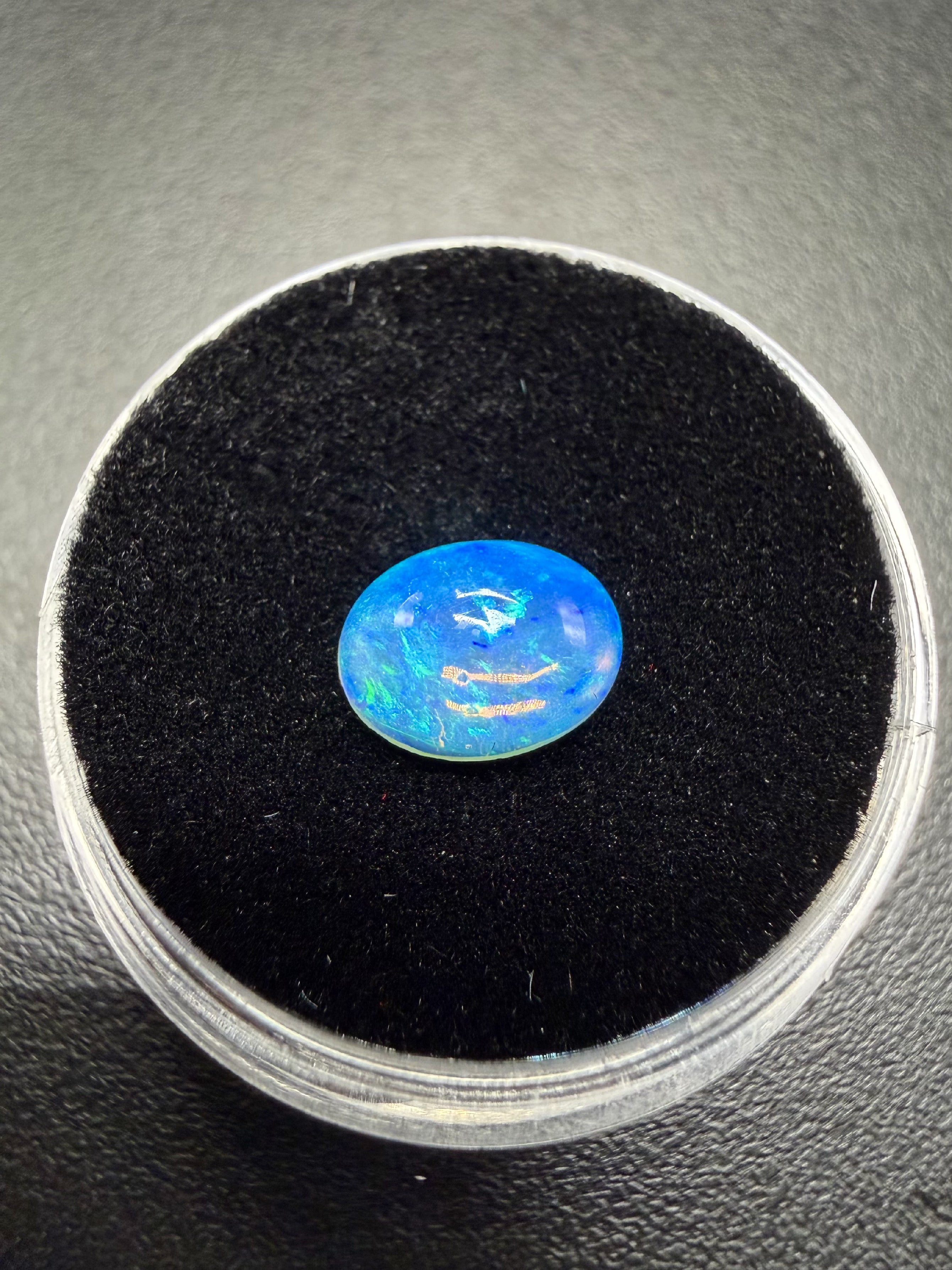 Precious opal cabochon 0,7ct – Welo, Ethiopia - OPK114