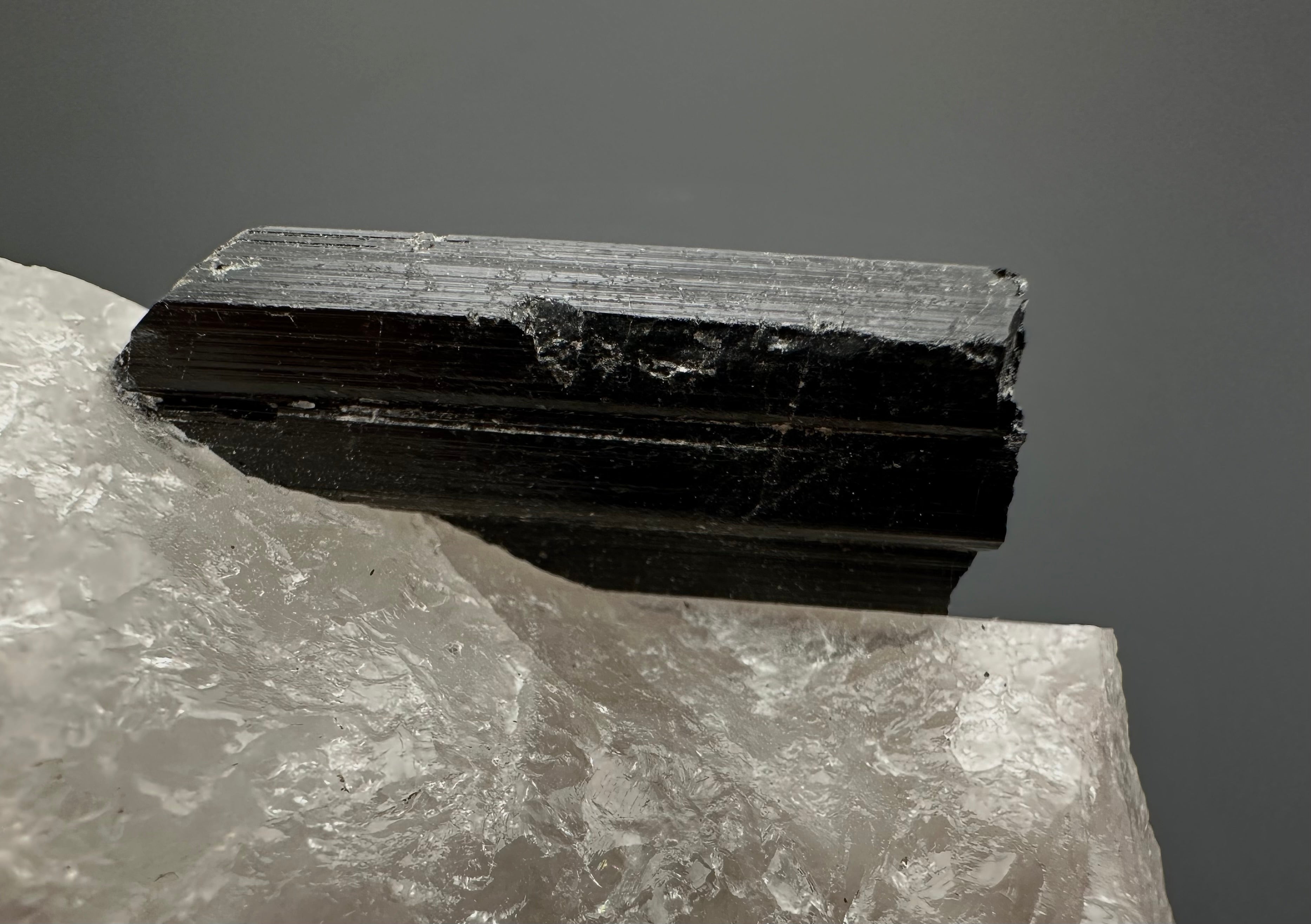 Schorl – Minas Gerais, Brazil - SK033