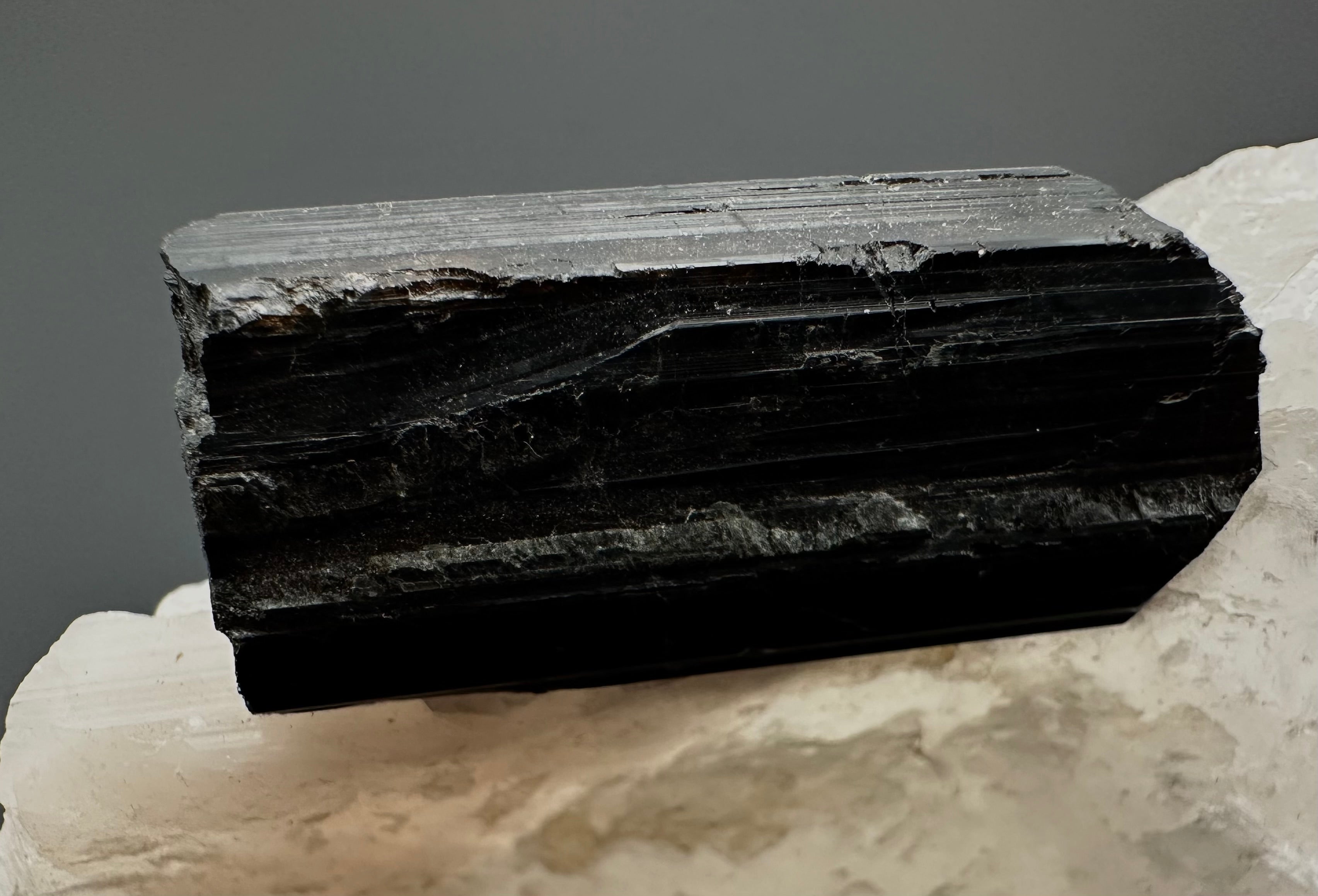 Schorl – Minas Gerais, Brazil - SK033
