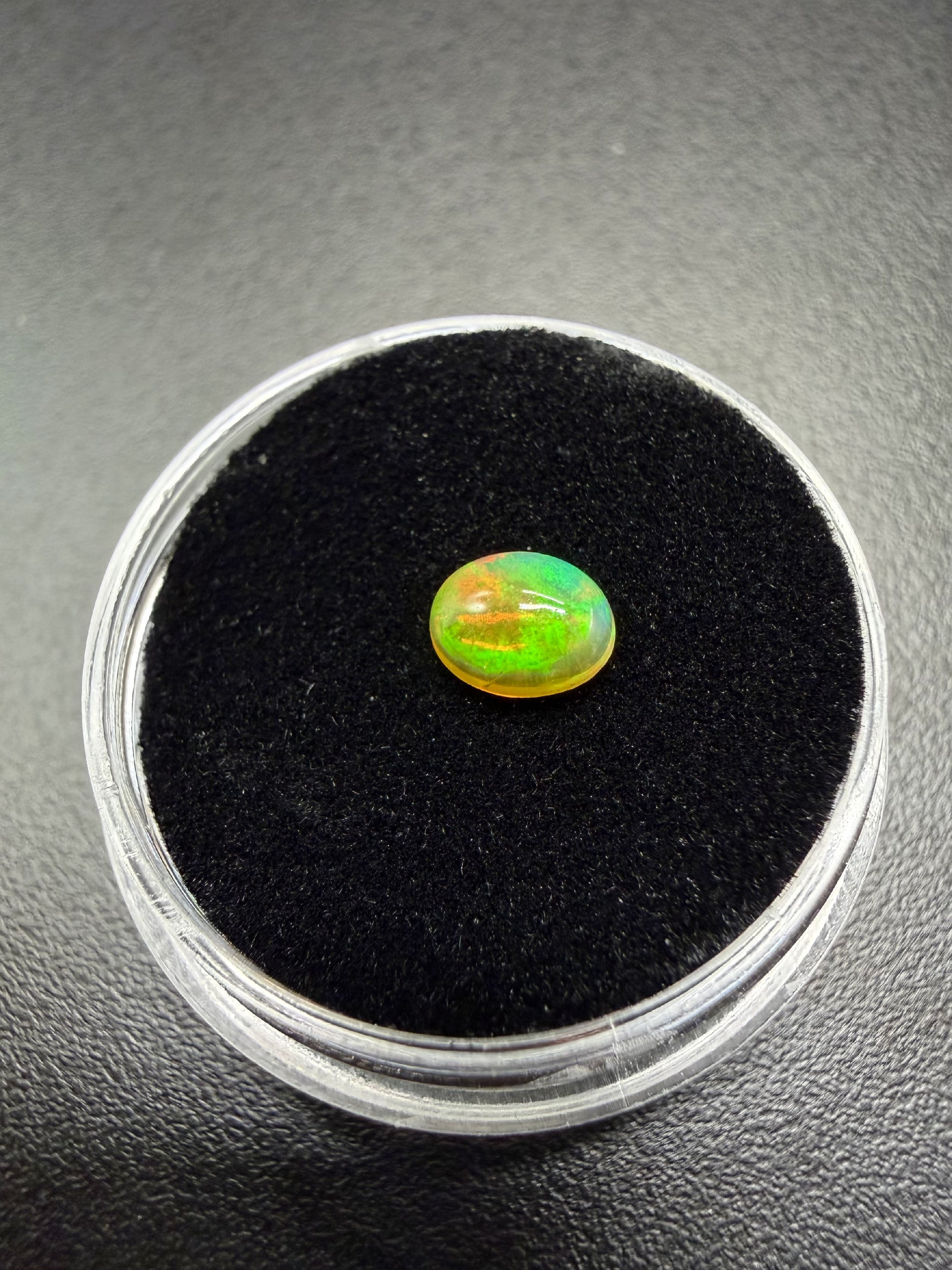Precious opal cabochon 0,34ct – Welo, Ethiopia - OPK115