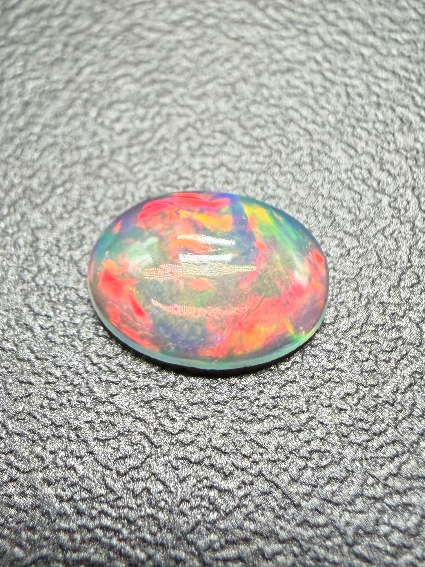 Precious opal cabochon 0,44ct – Welo, Ethiopia - OPK117