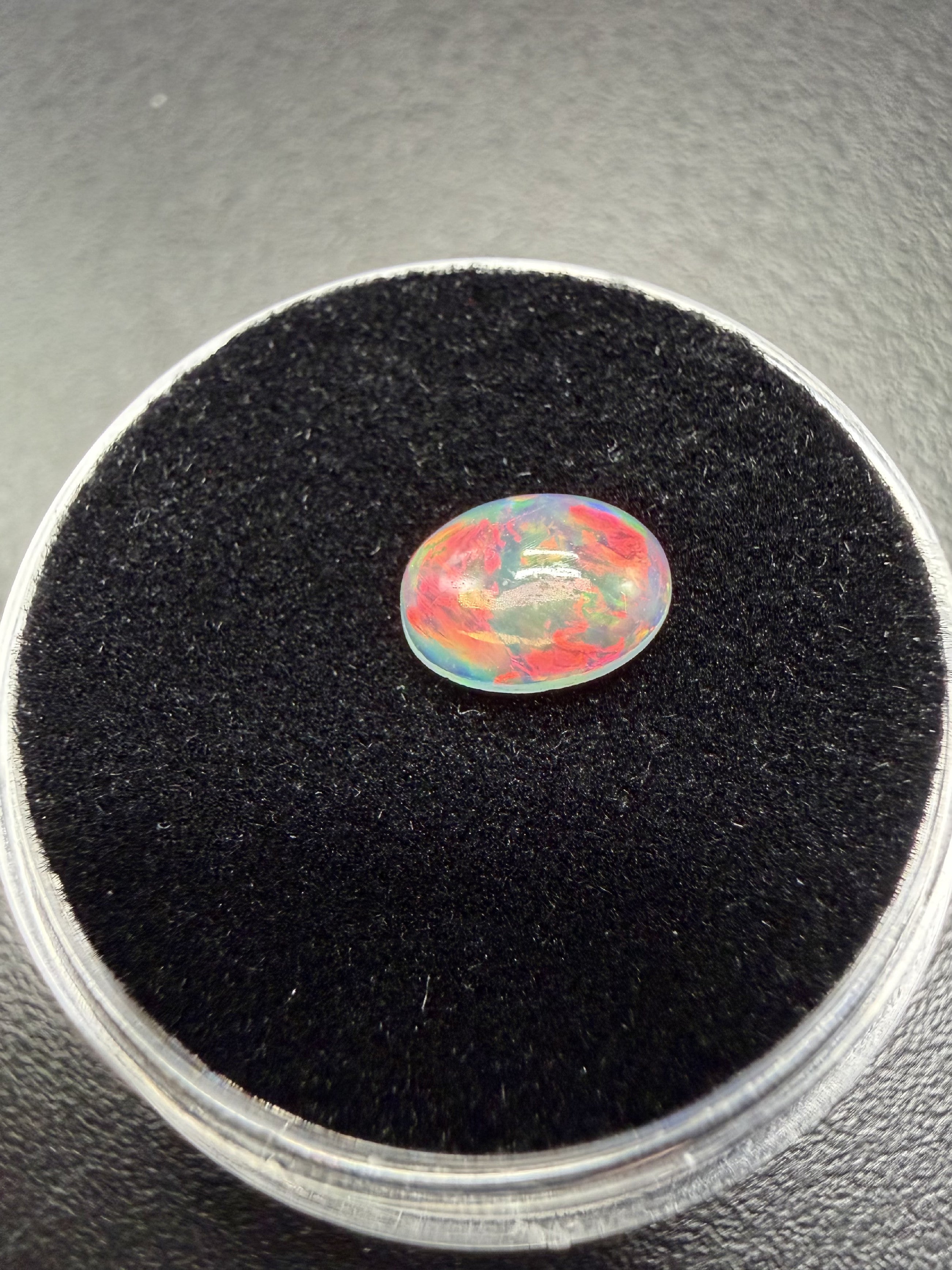 Precious opal cabochon 0,44ct – Welo, Ethiopia - OPK117