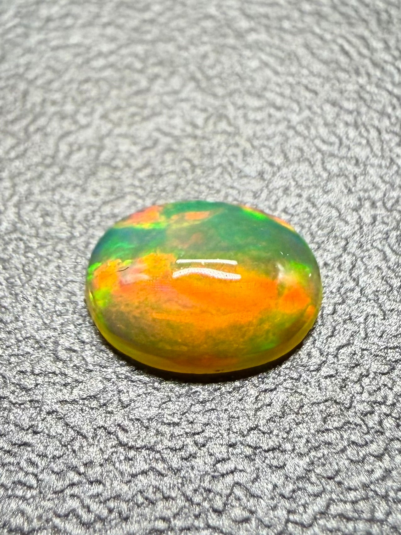 Precious opal cabochon 0,32ct – Welo, Ethiopia - OPK118