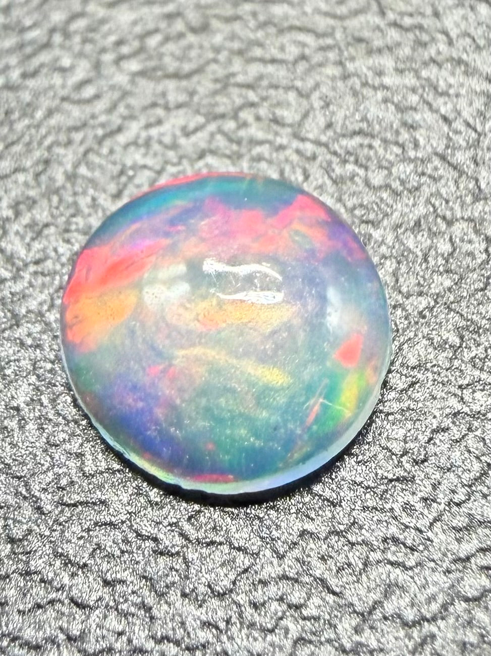 Precious opal cabochon 0,21ct – Welo, Ethiopia - OPK123