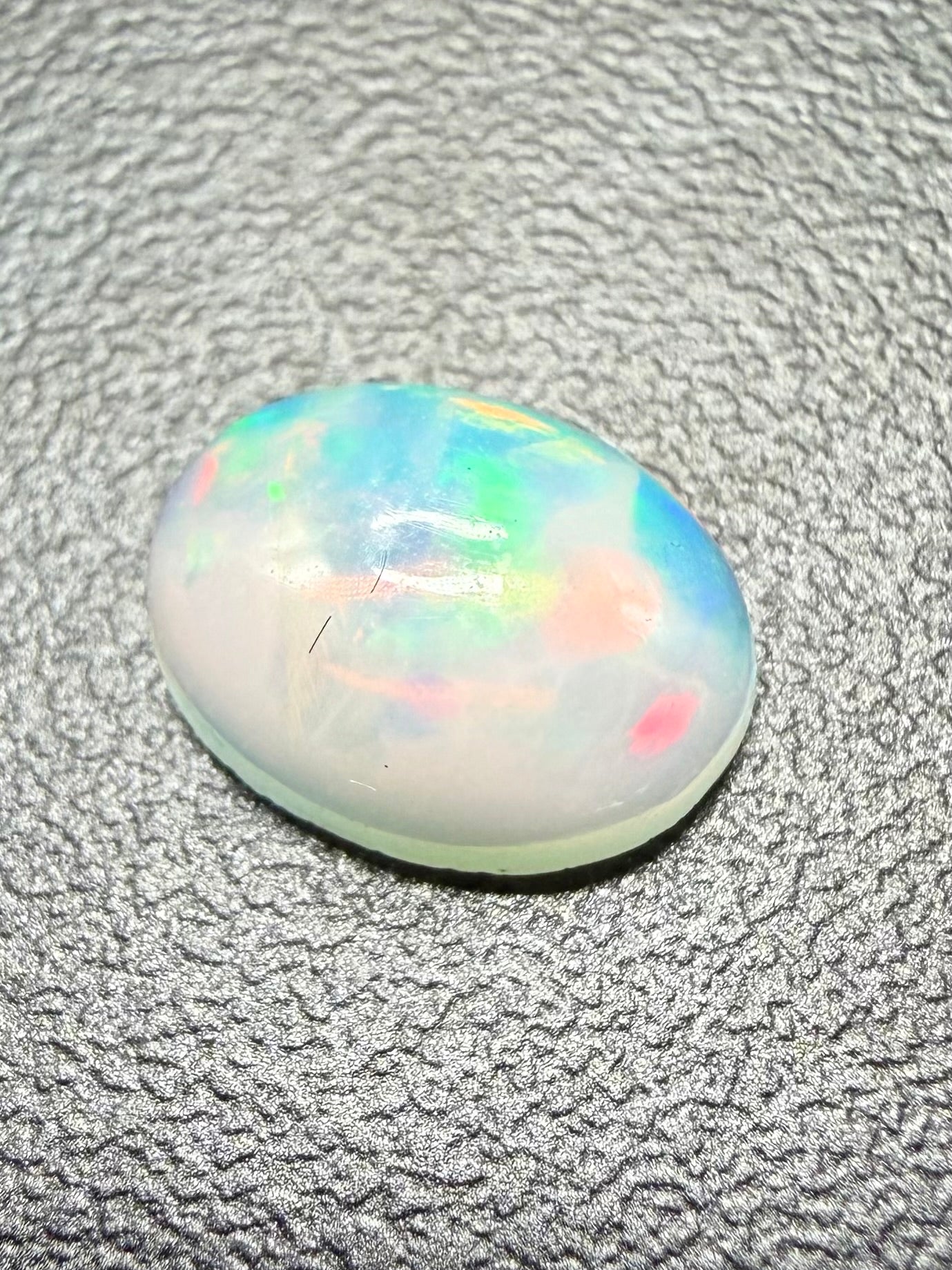 Precious opal cabochon 0,7ct – Welo, Ethiopia - OPK126