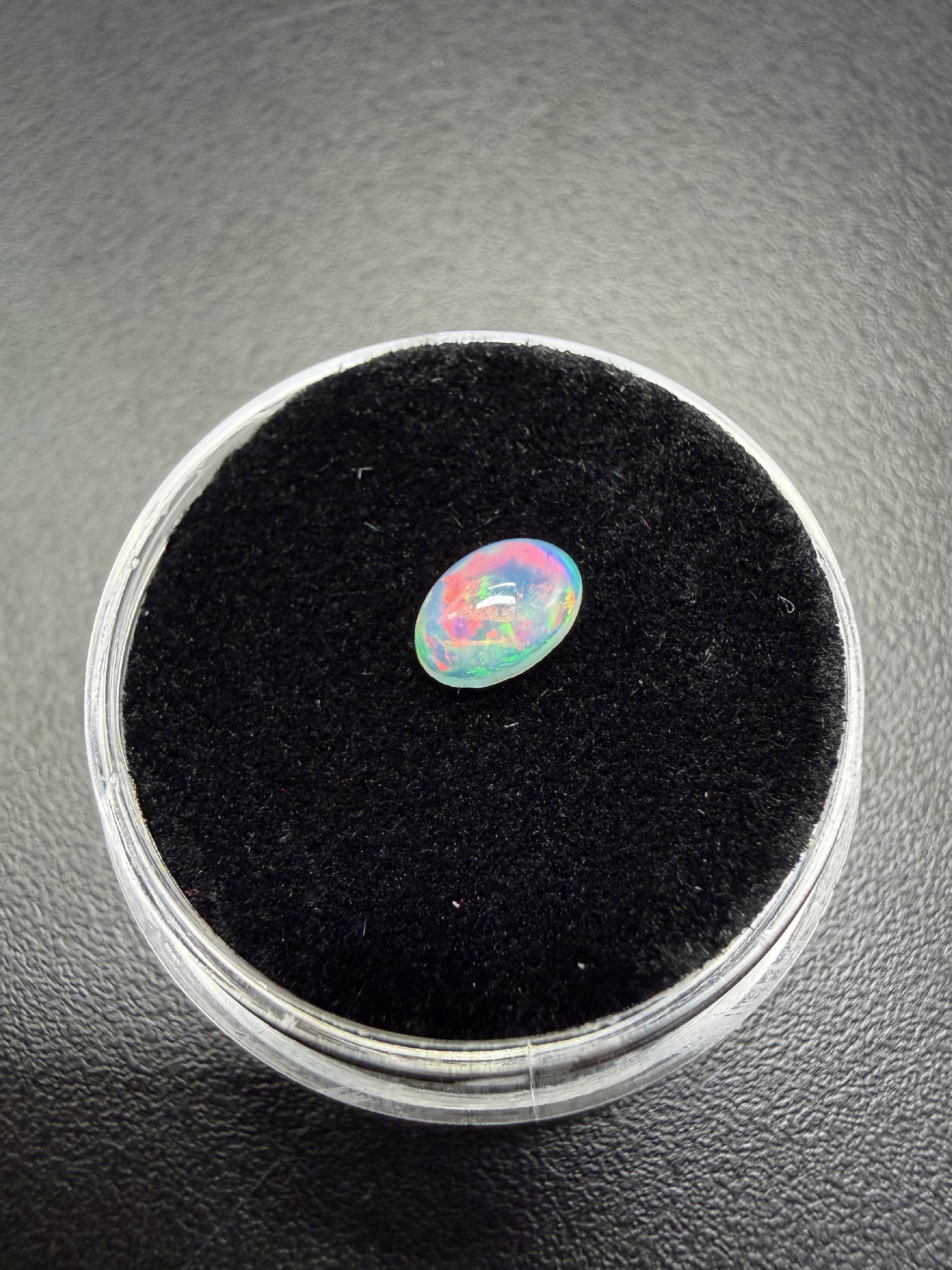 Precious opal cabochon 0,31ct – Welo, Ethiopia - OPK127