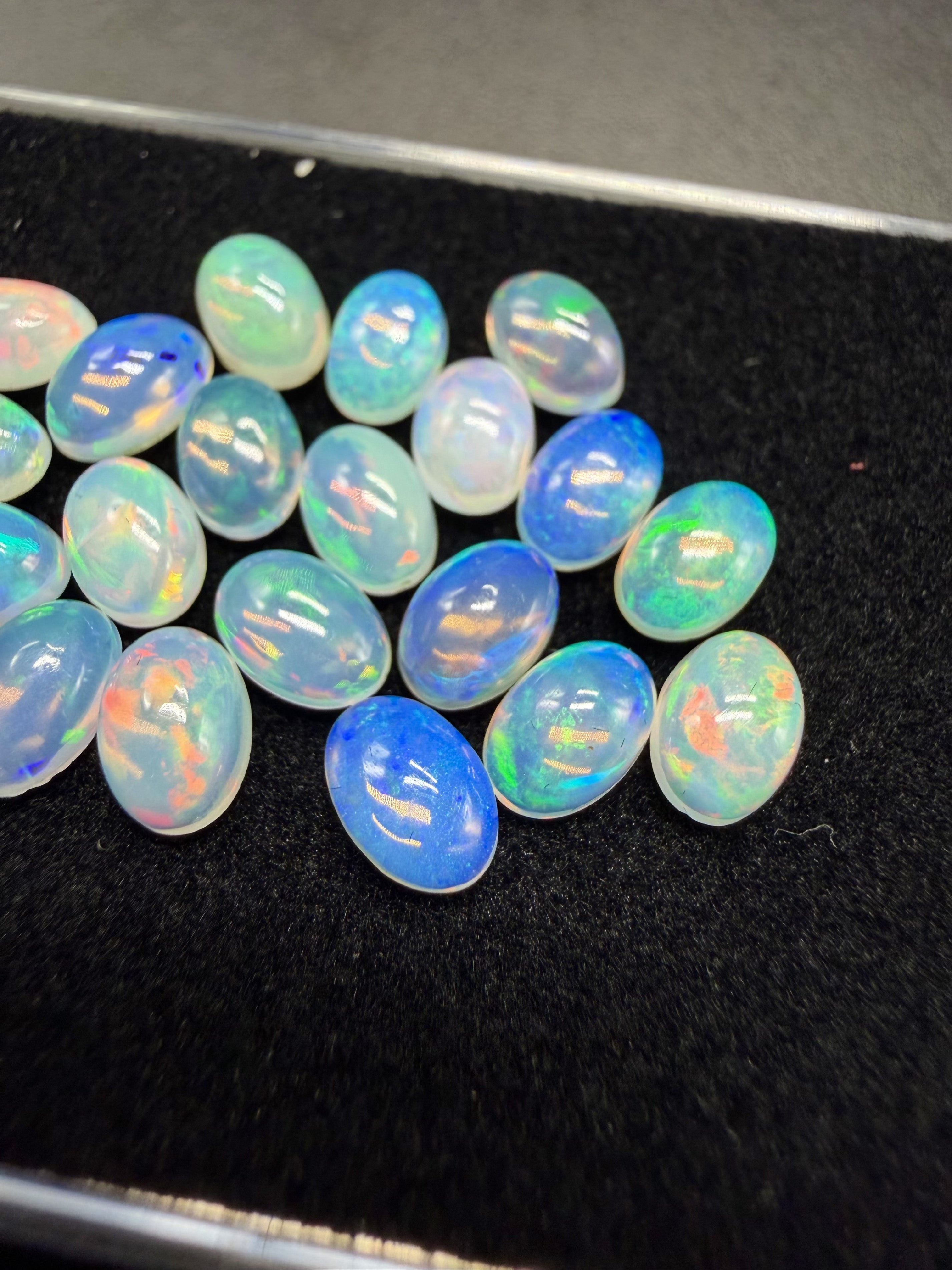 20 pcs precious opal cabochons – Welo, Ethiopia - OPK129