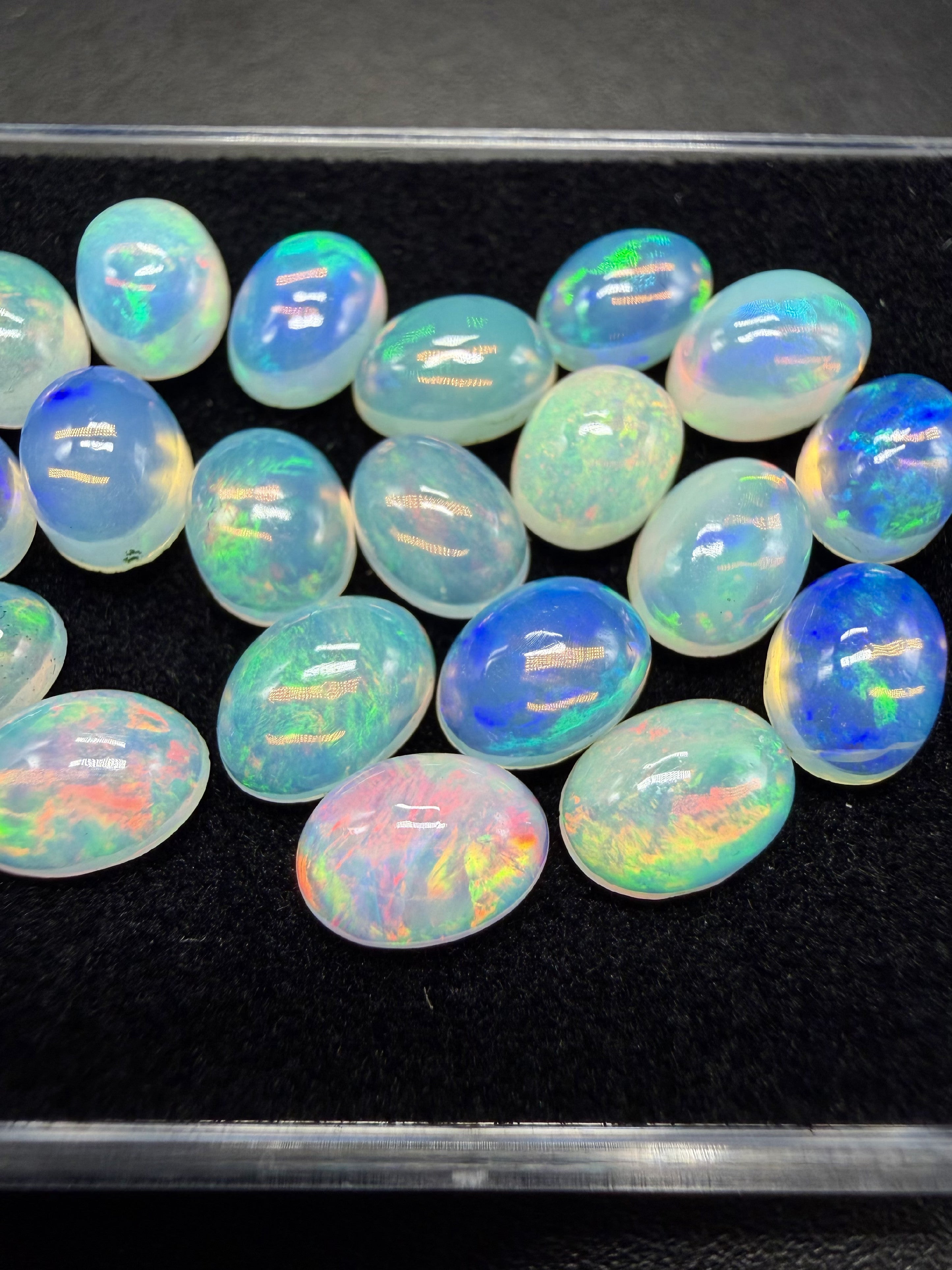 20 pcs precious opal cabochons – Welo, Ethiopia - OPK130