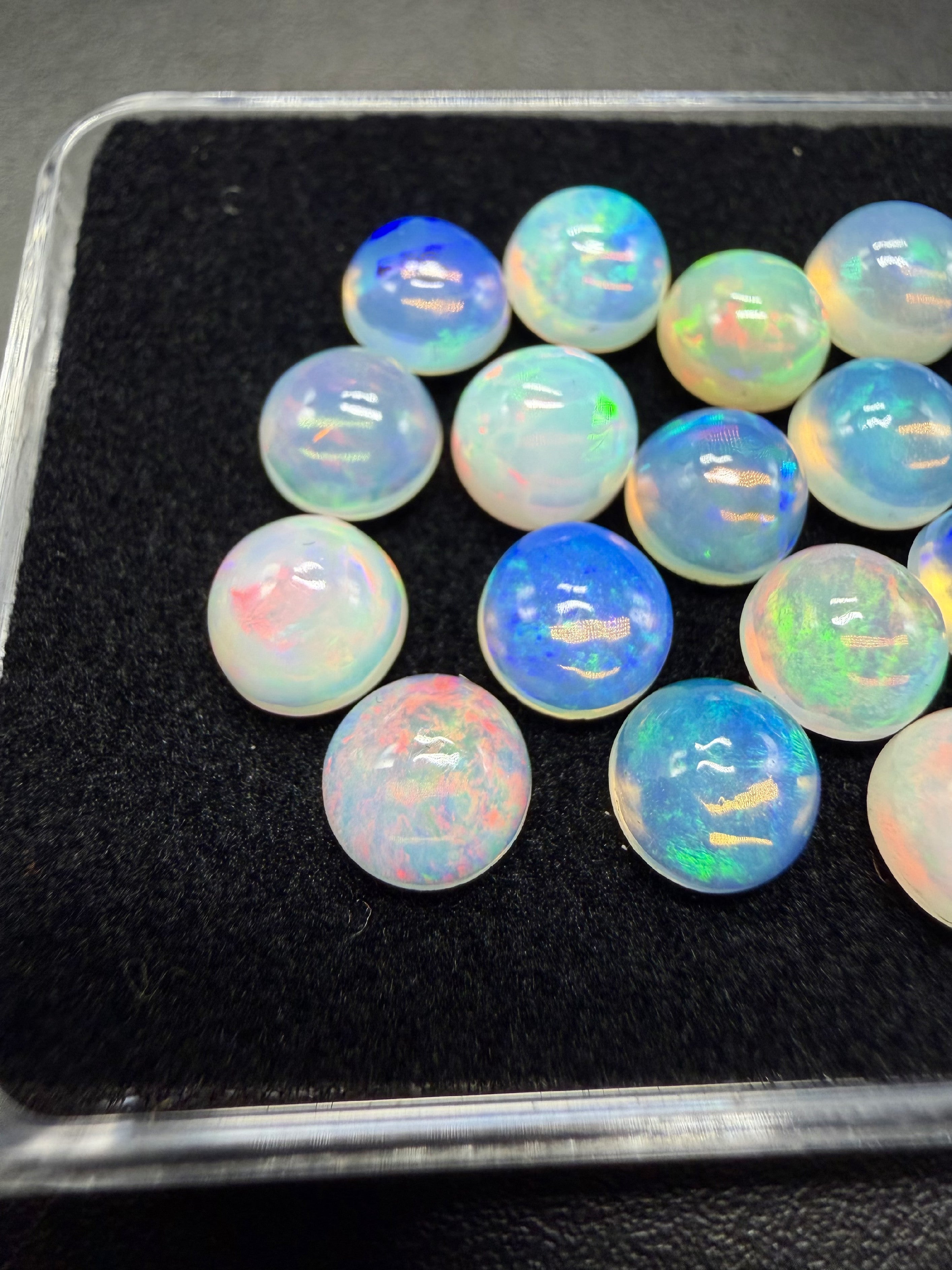 20 pcs precious opal cabochons – Welo, Ethiopia - OPK131